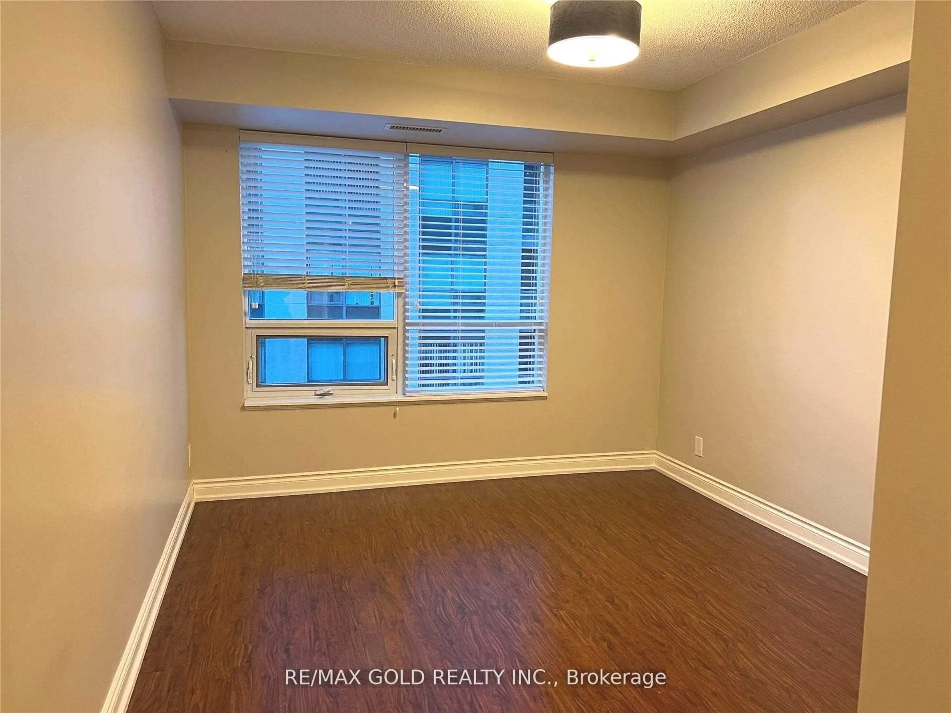 75 South Town Centre Boulevard, #508
