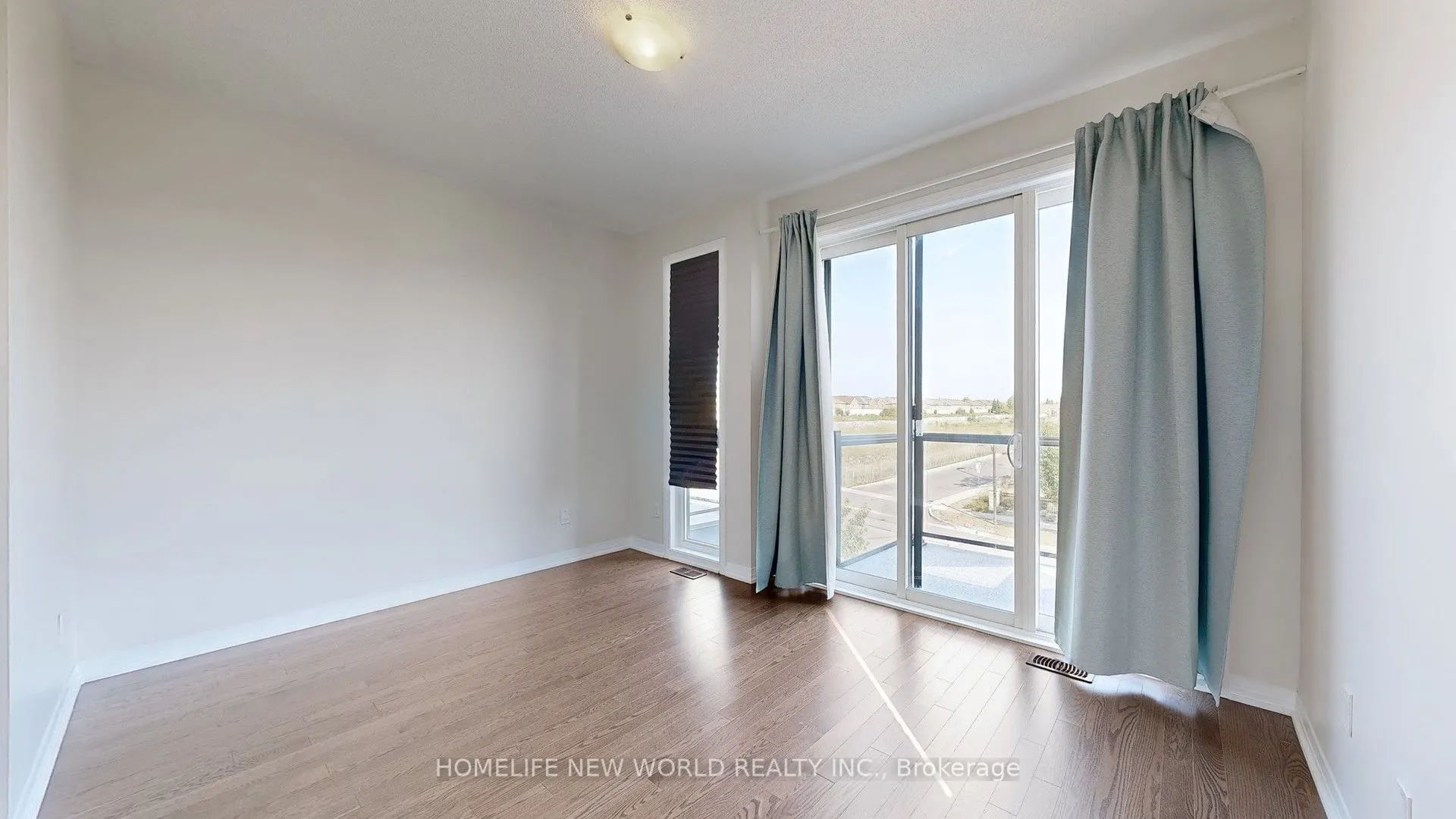 1697 Bur Oak Avenue, #32