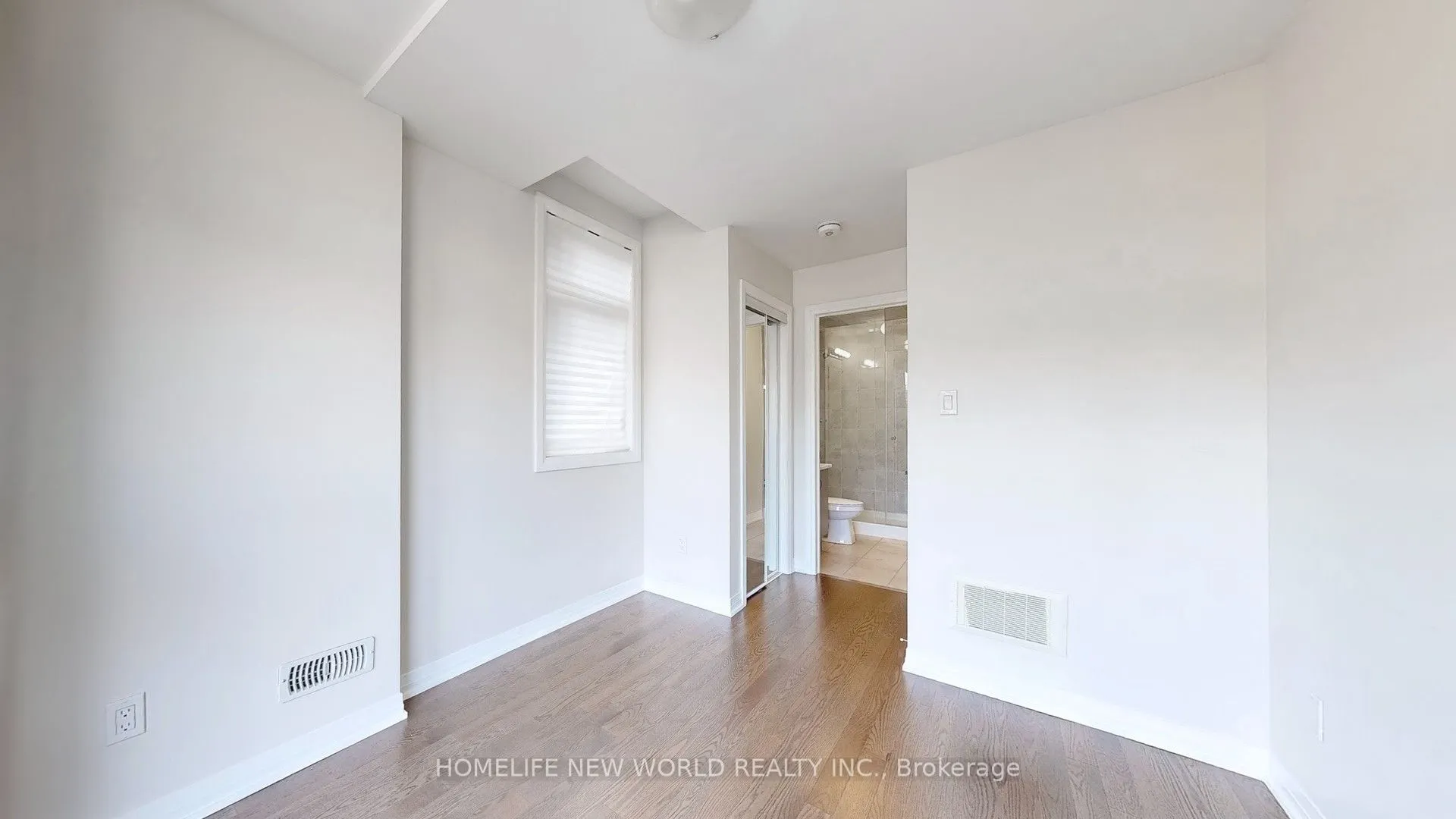 1697 Bur Oak Avenue, #32