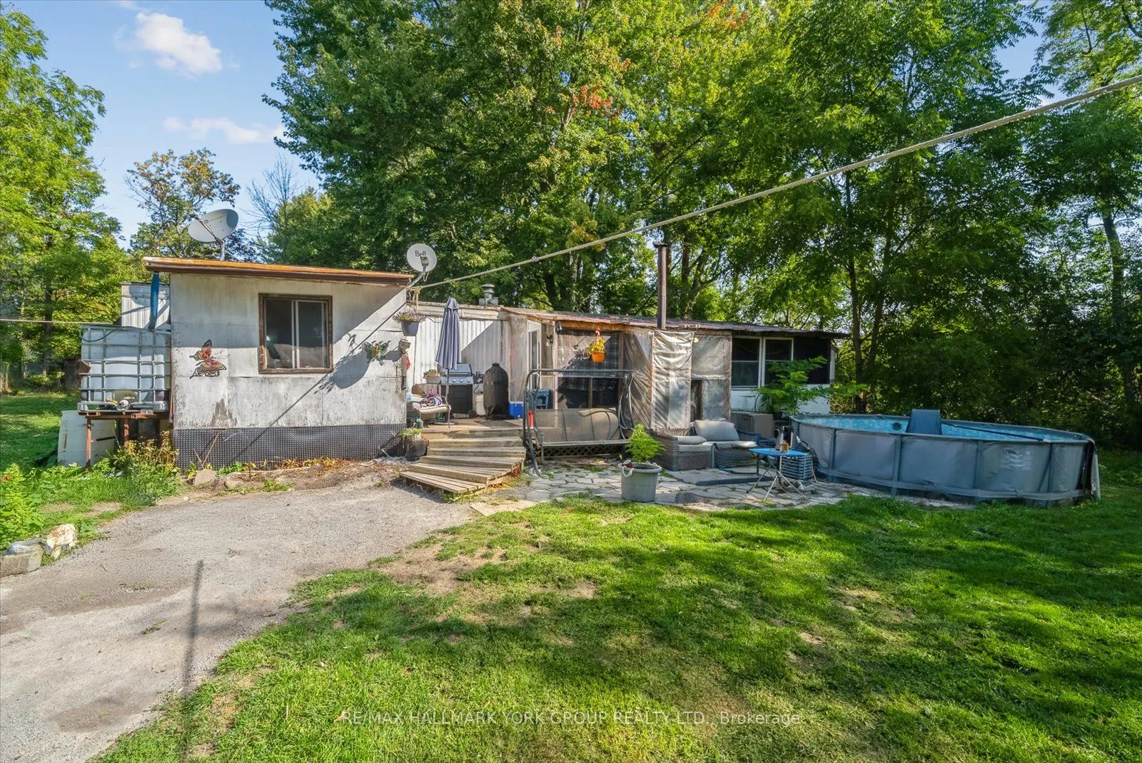 12 Cedarbrook Drive