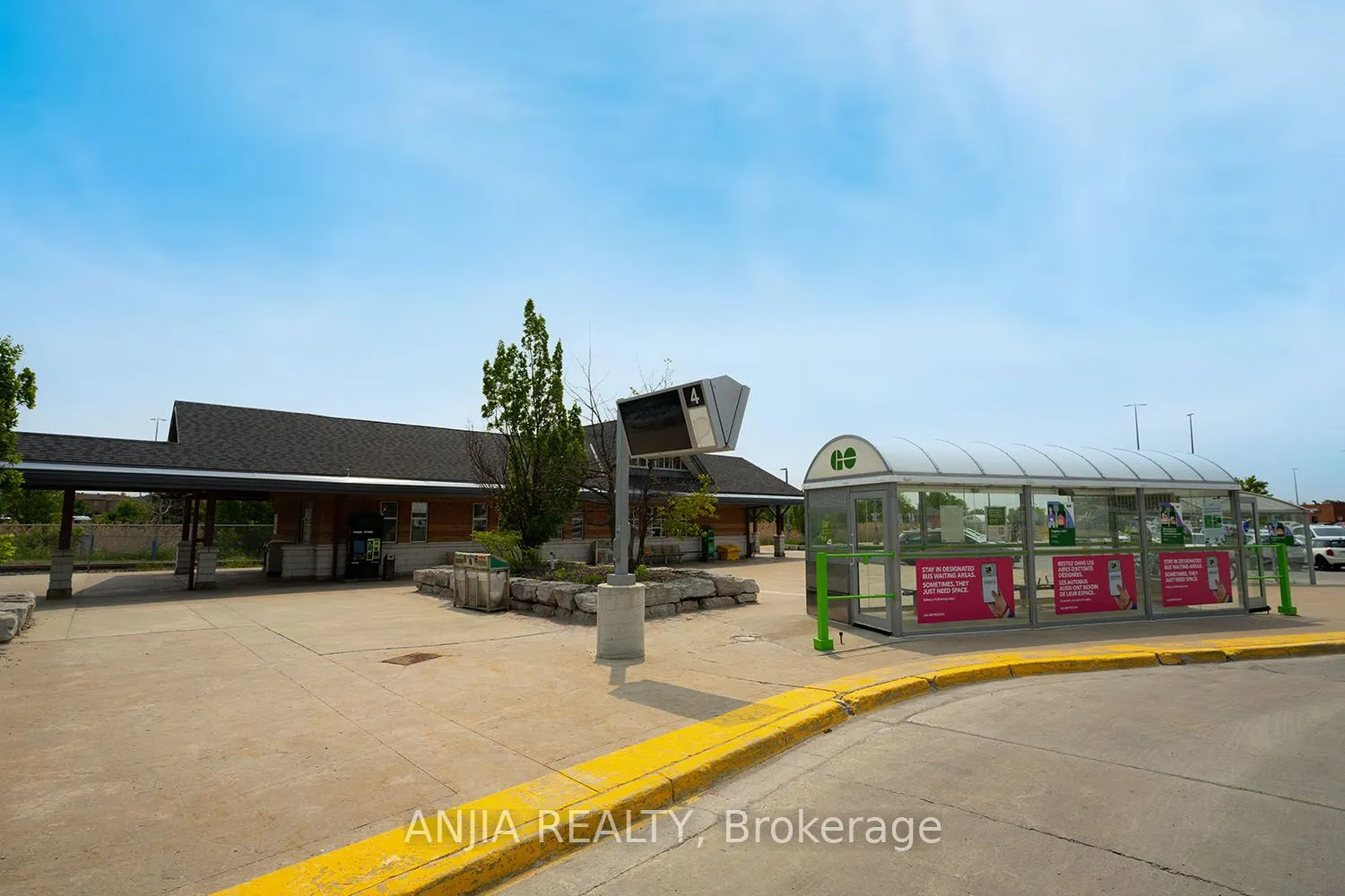 1669 Bur Oak Avenue, #7