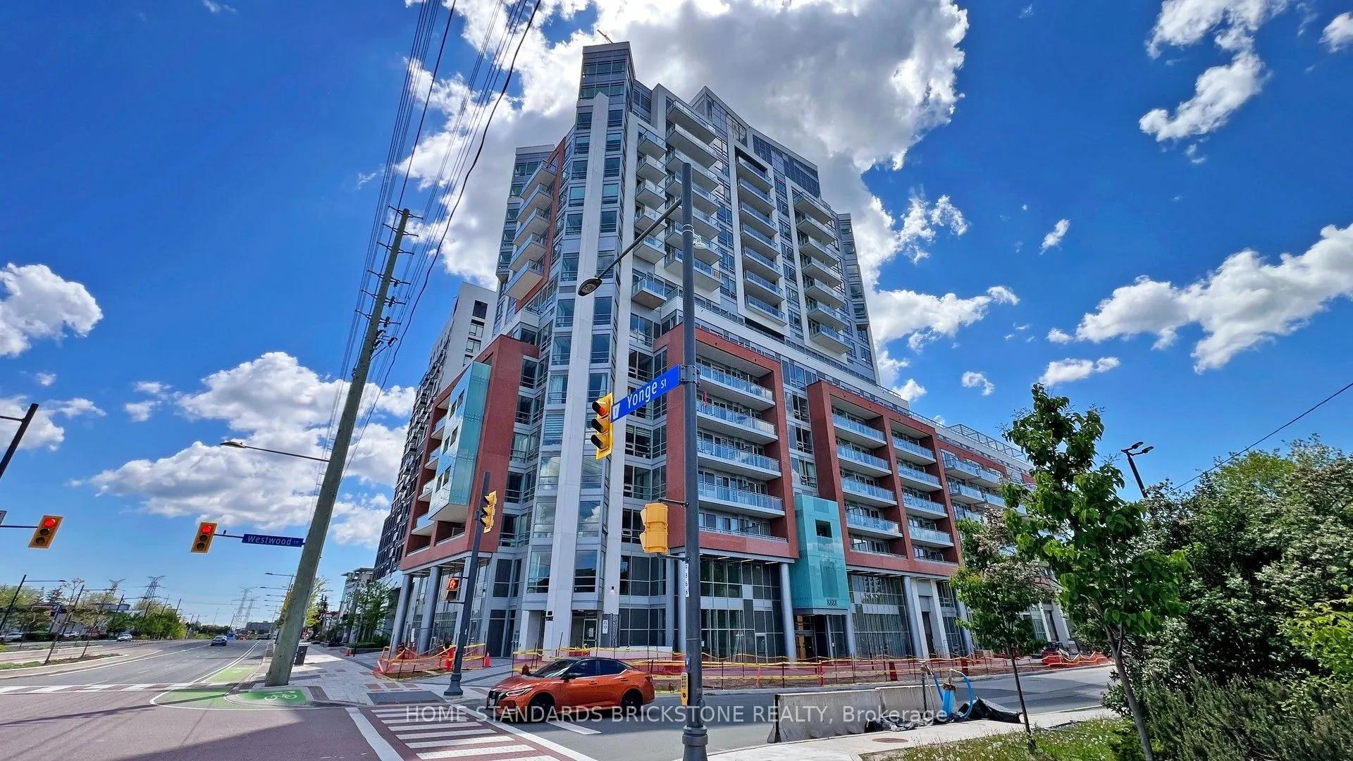 8888 Yonge Street, #321