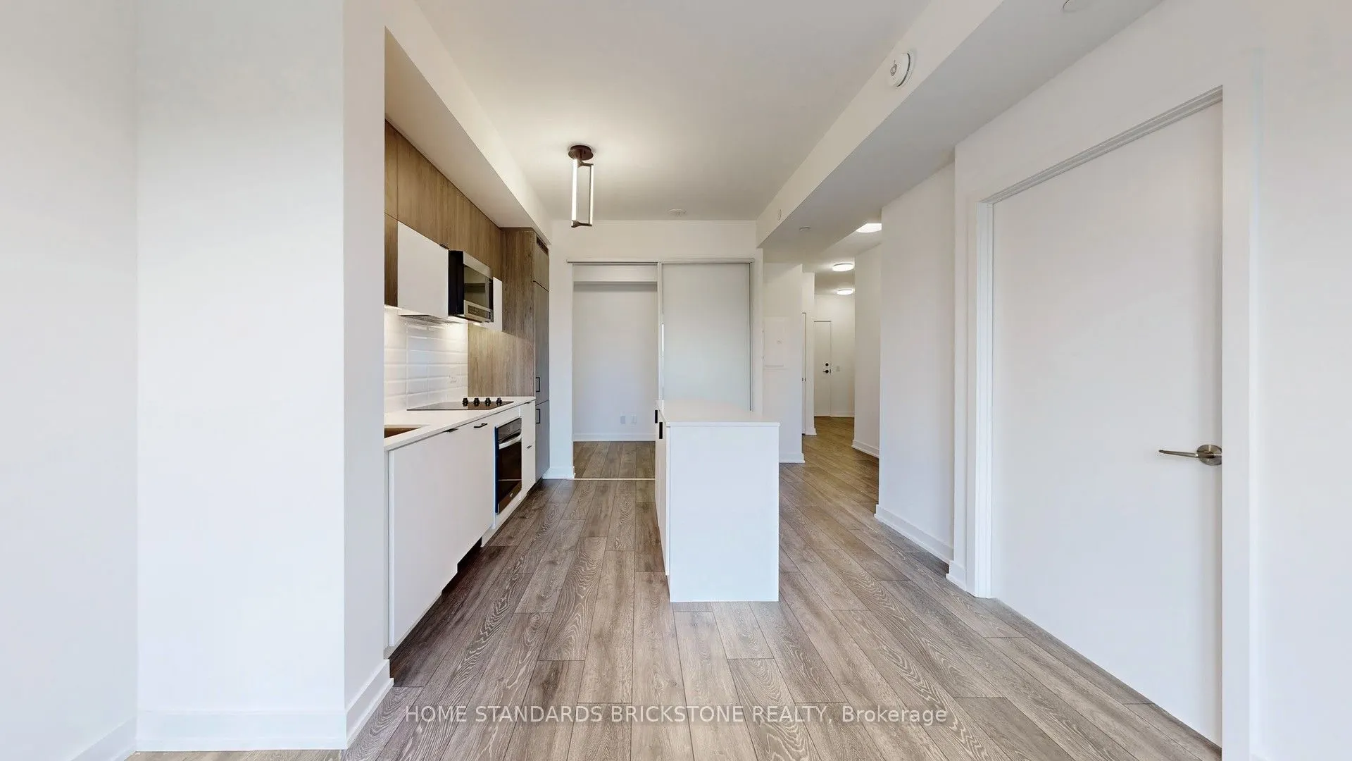 8888 Yonge Street, #321