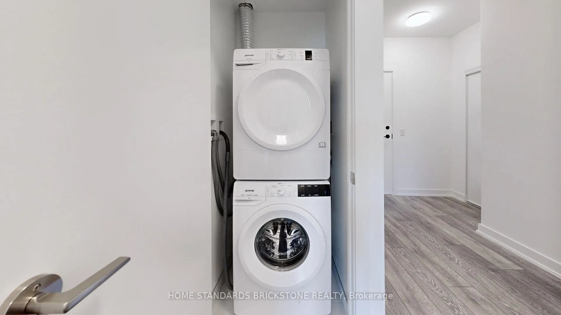 8888 Yonge Street, #321