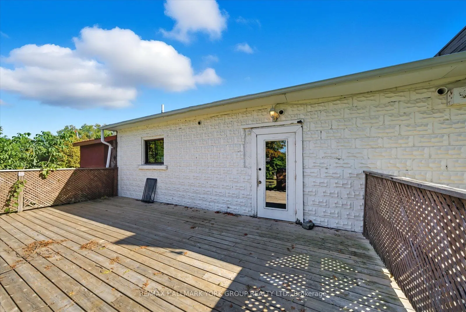 23035 Lake Ridge Road