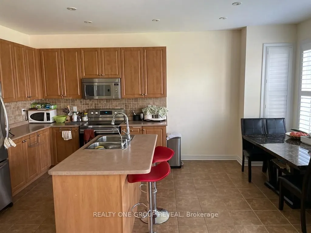 73 Isabella Garden Lane