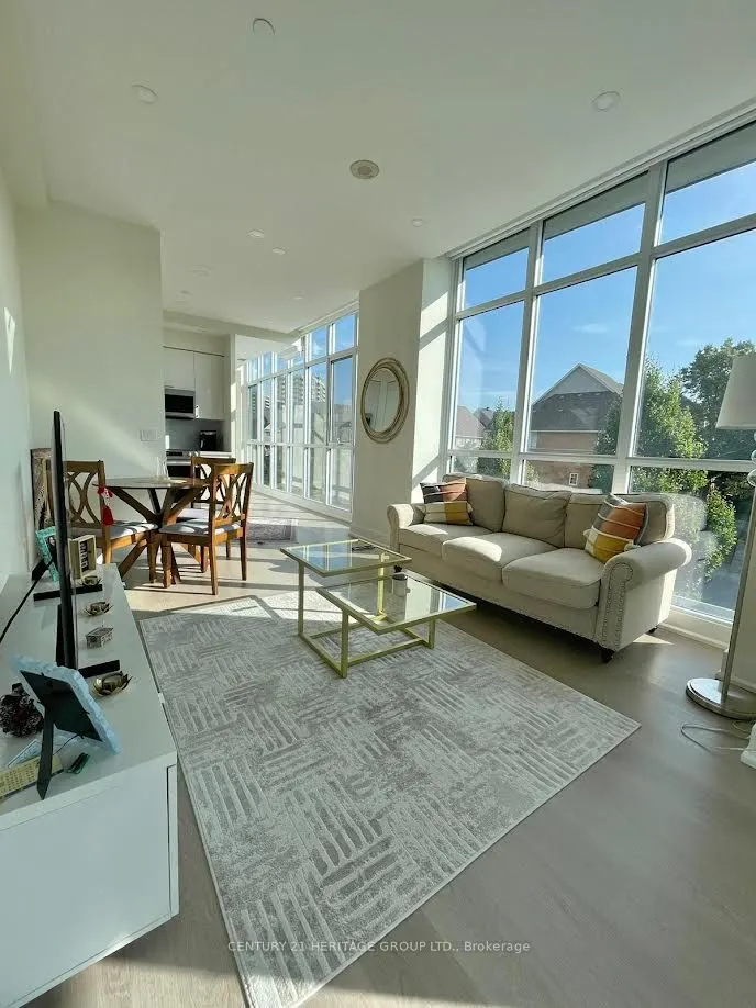 9471 Yonge Street, #244