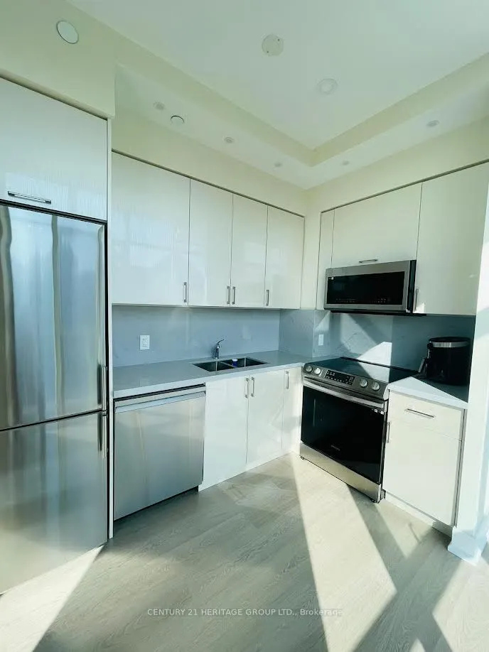 9471 Yonge Street, #244