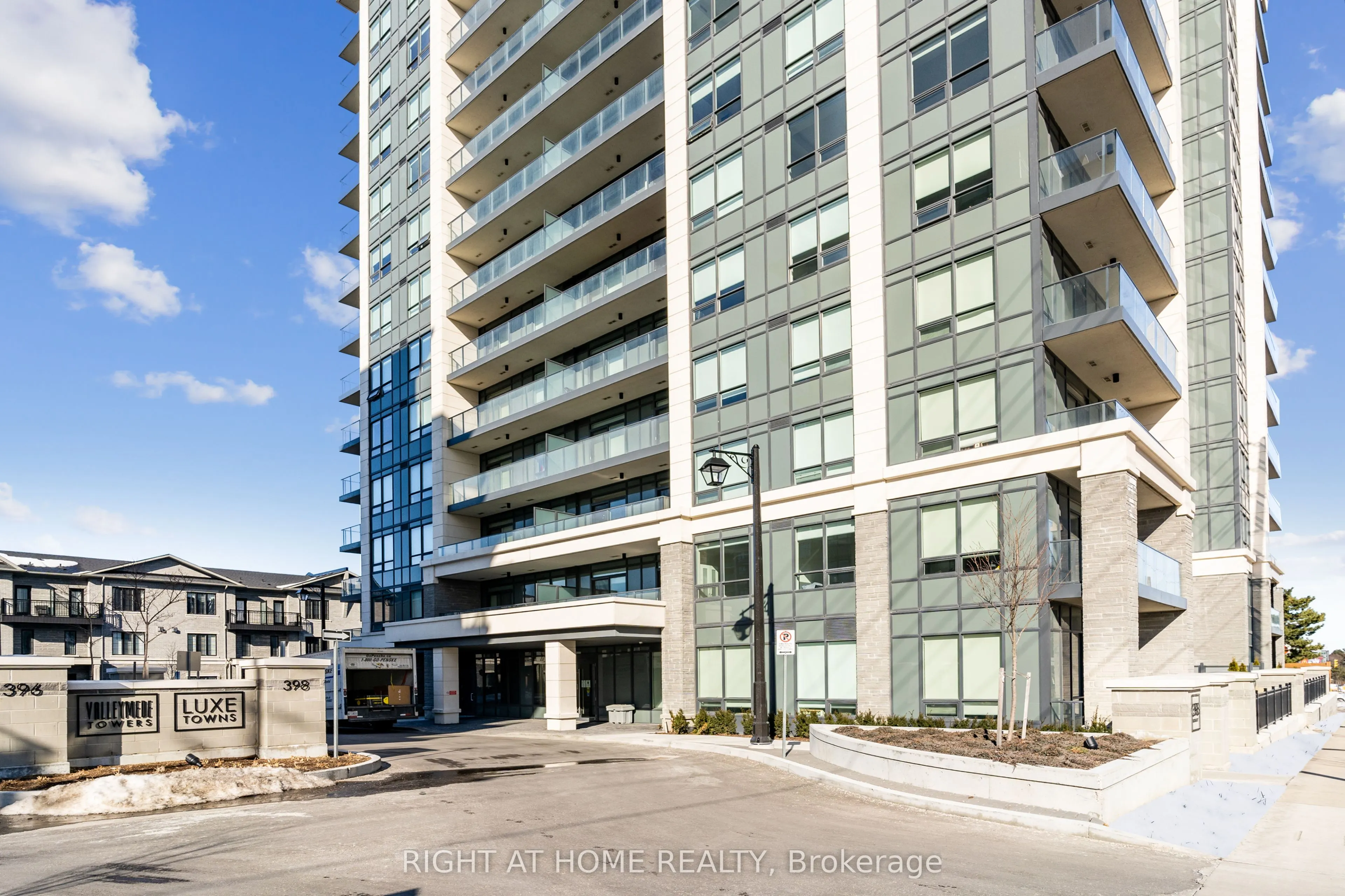 398 Highway 7 E, #709
