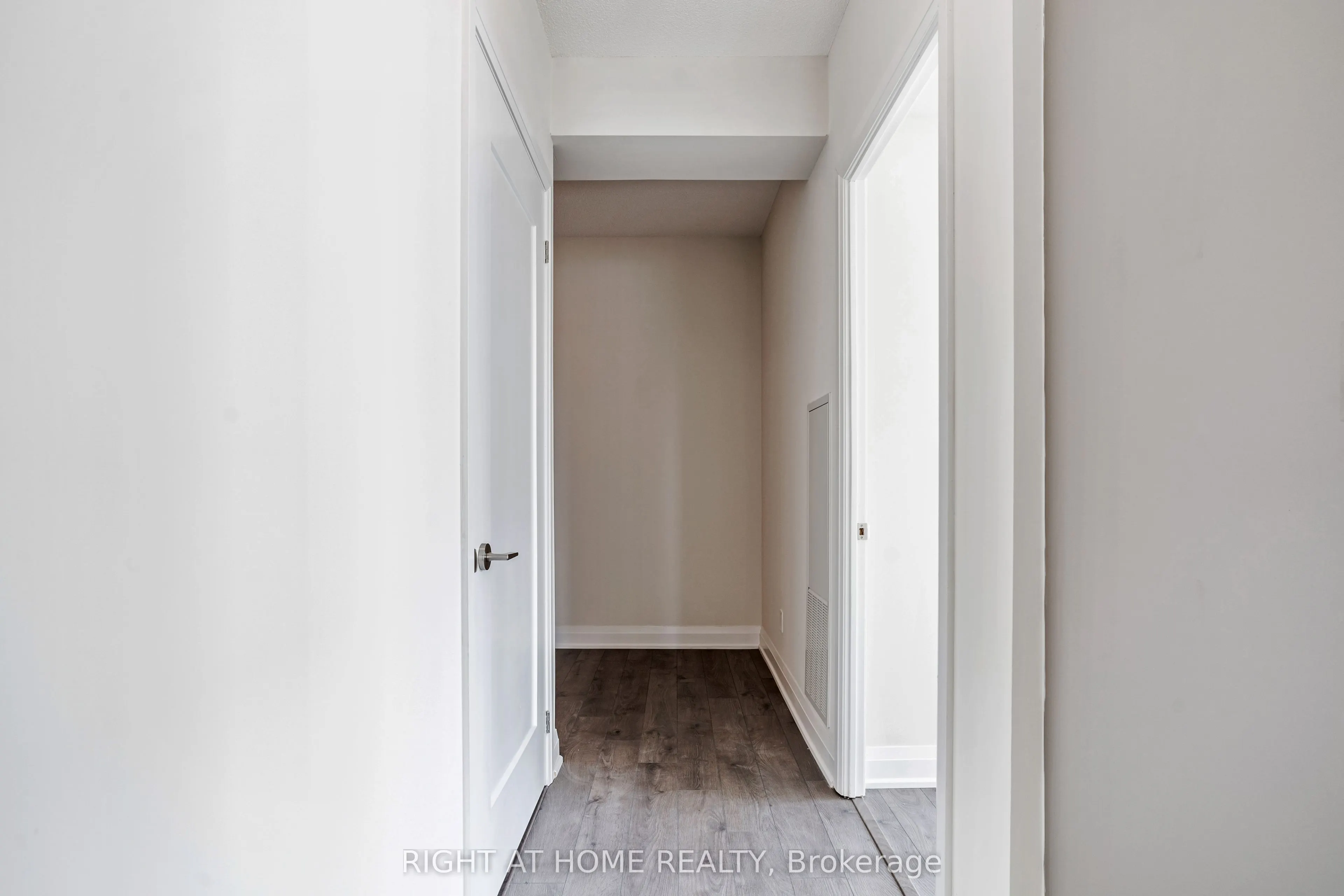 398 Highway 7 E, #709