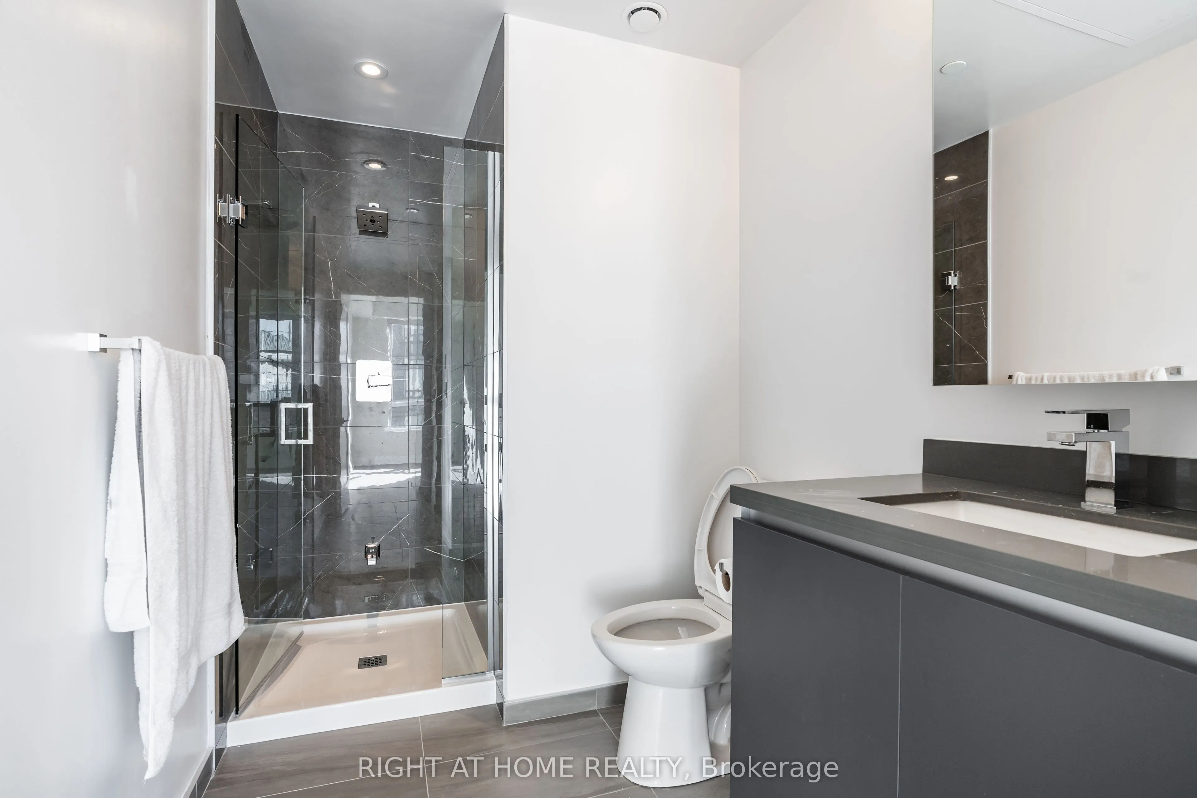 398 Highway 7 E, #709