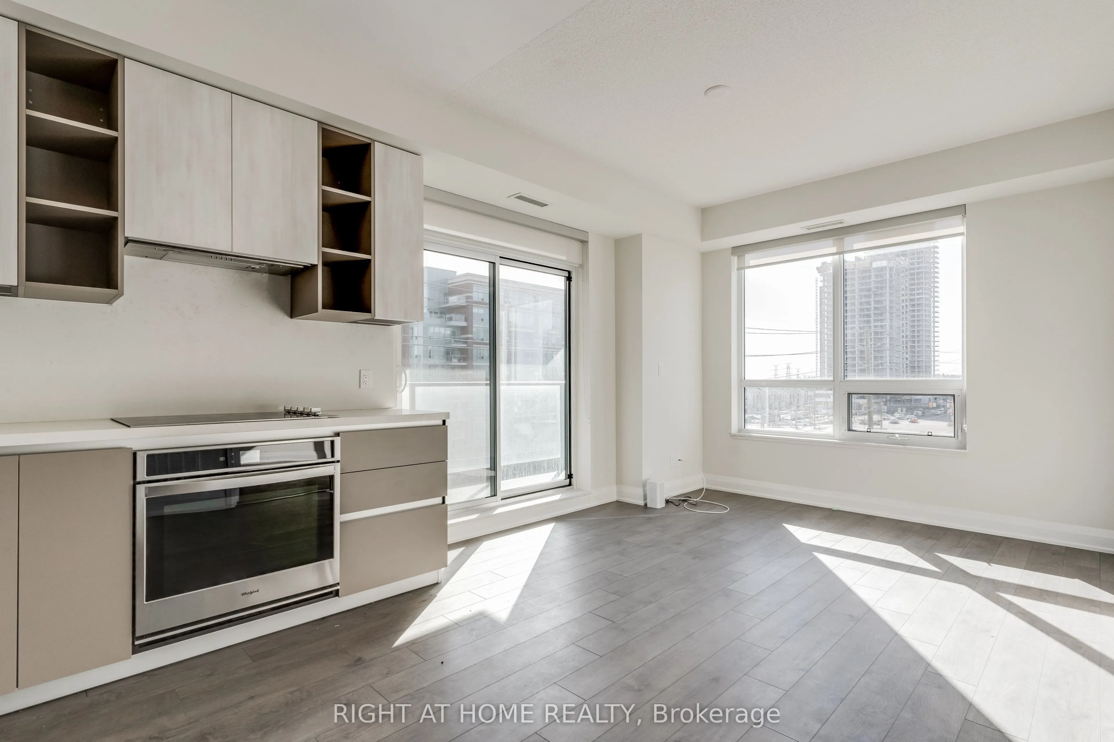 398 Highway 7 E, #709