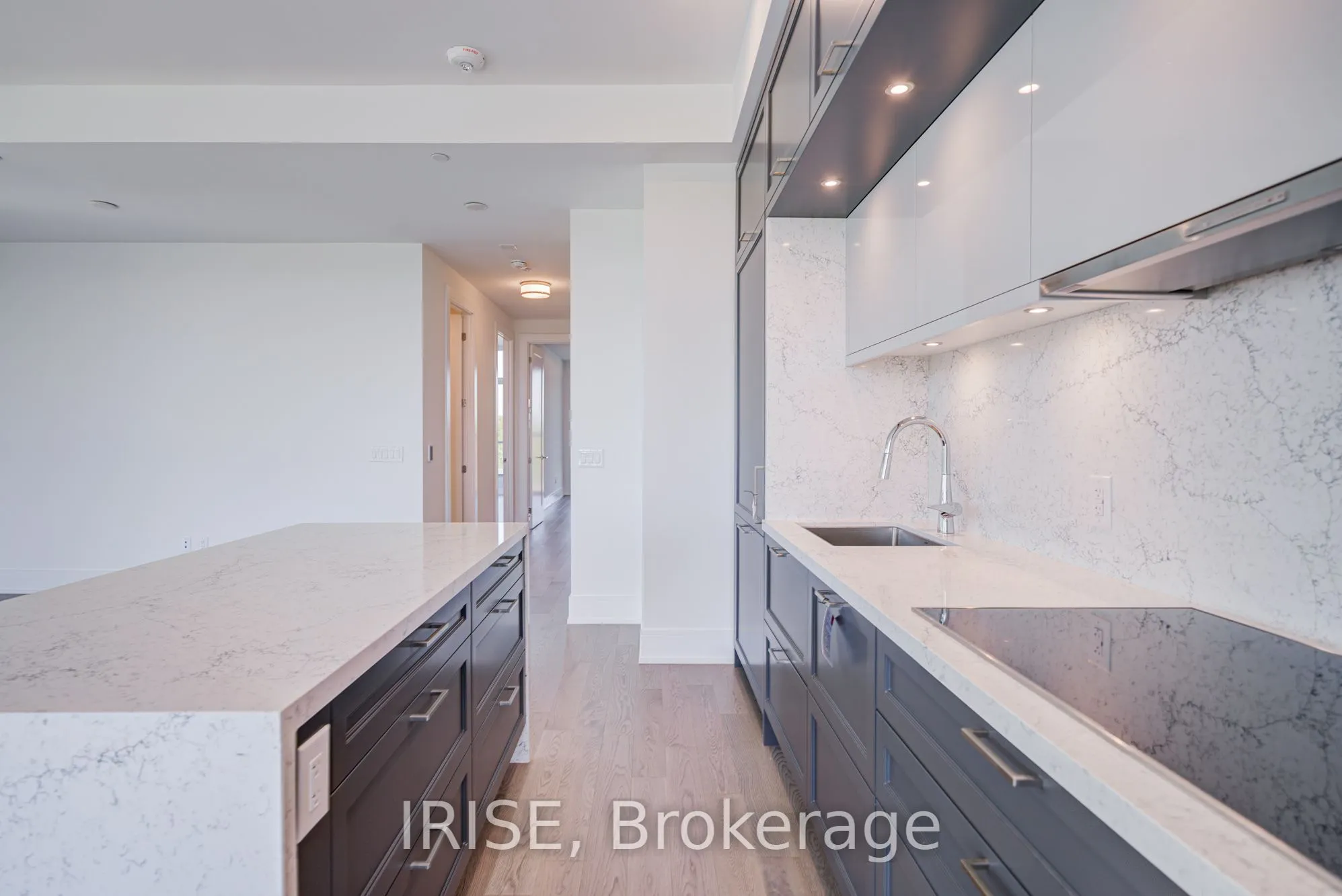 397 Royal Orchard Boulevard, #522