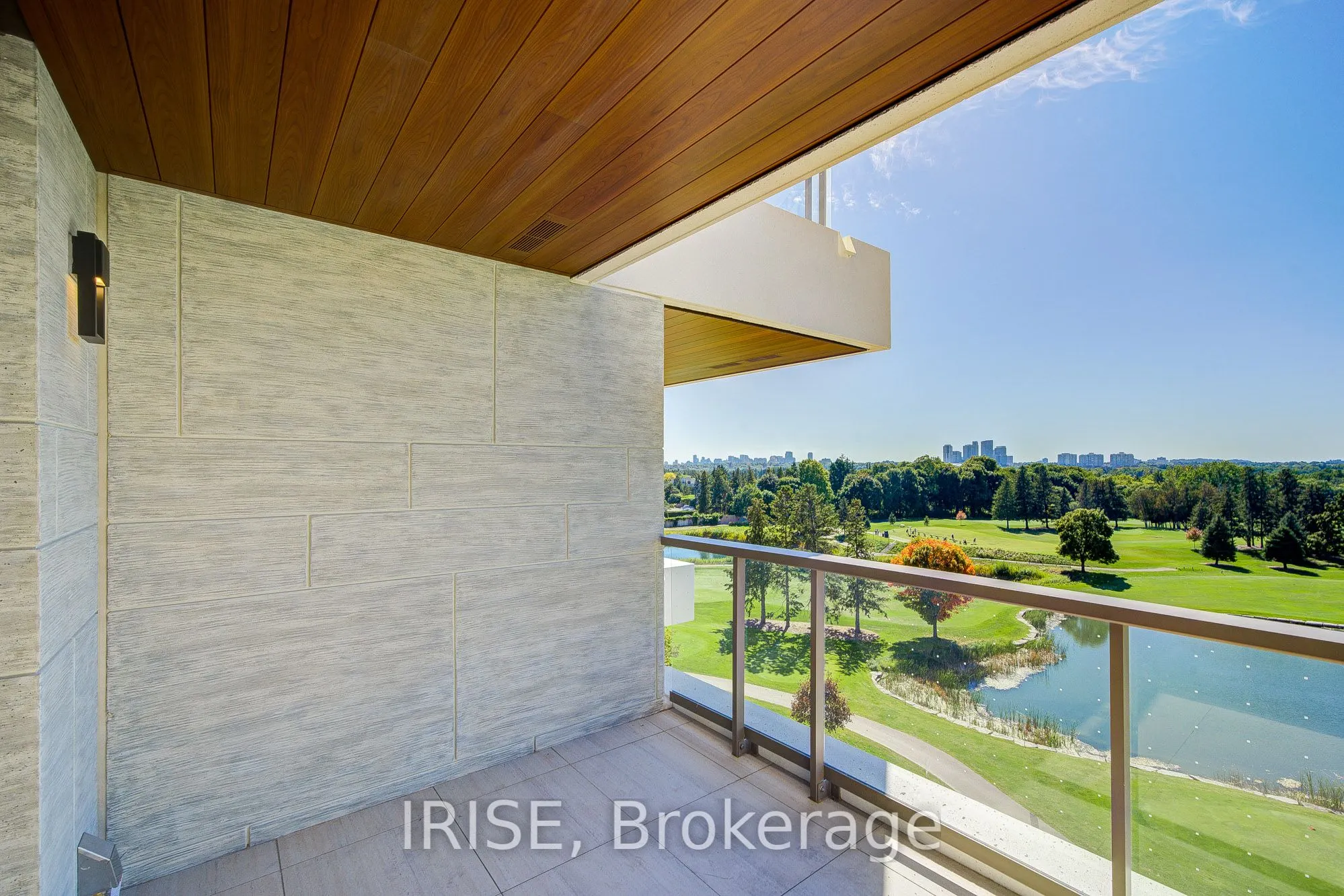 397 Royal Orchard Boulevard, #522