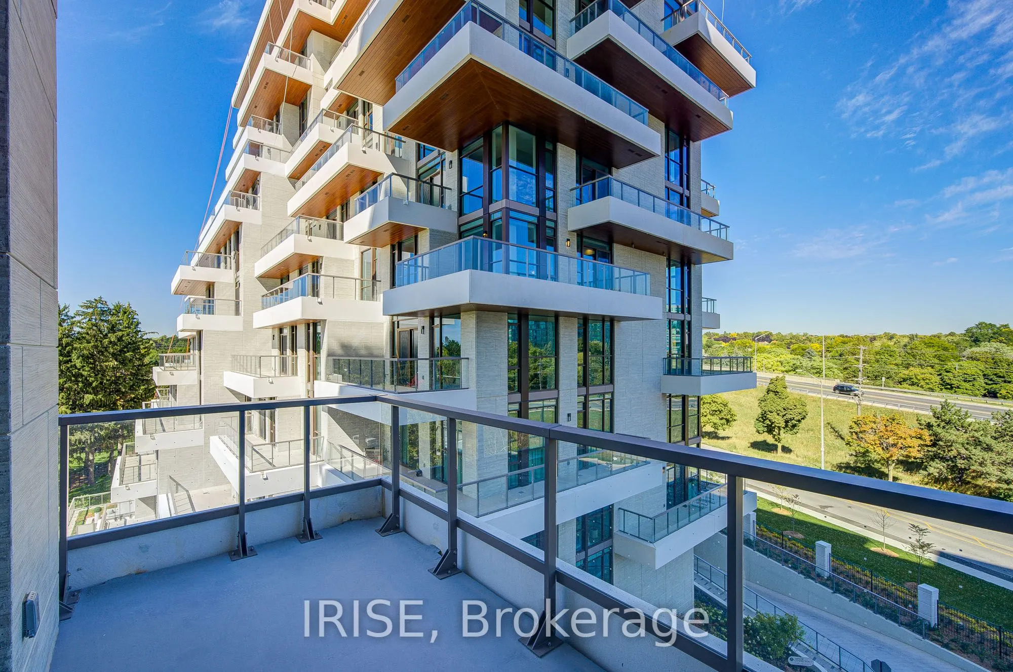 397 Royal Orchard Boulevard, #522