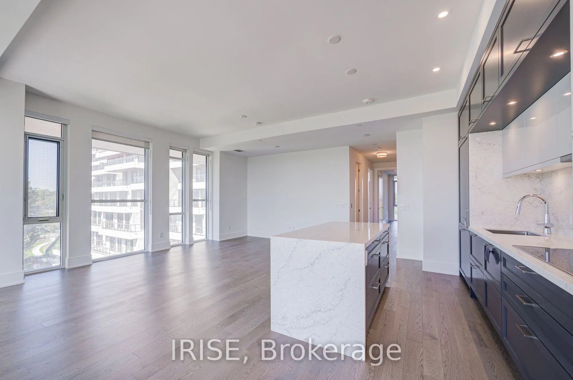 397 Royal Orchard Boulevard, #522