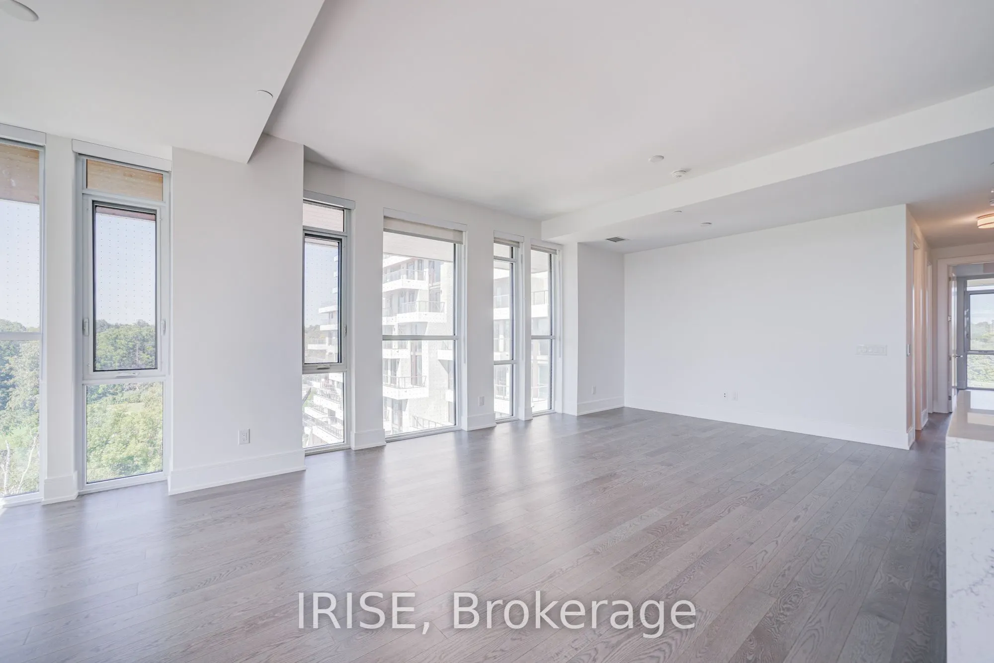 397 Royal Orchard Boulevard, #522