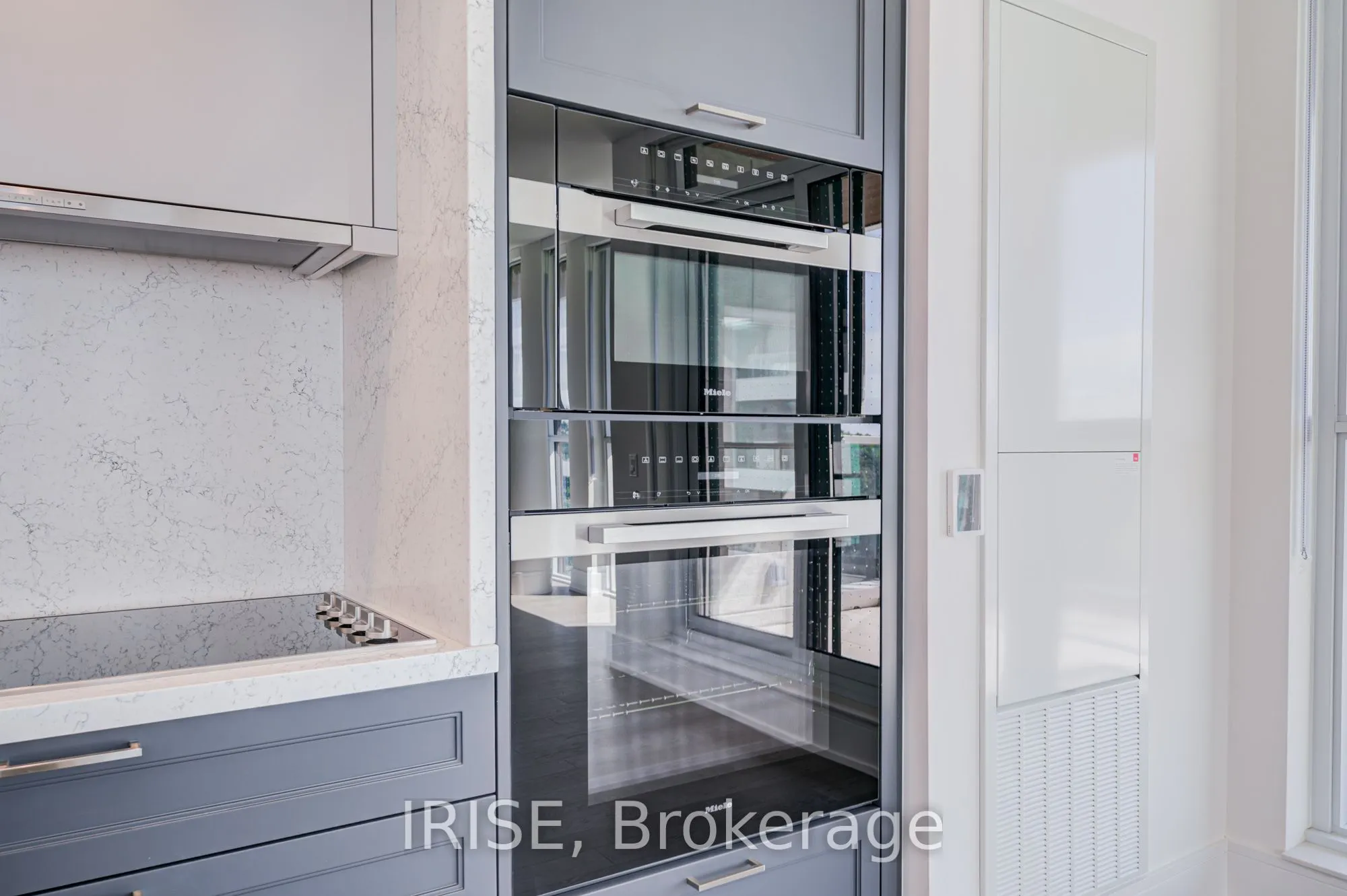 397 Royal Orchard Boulevard, #522