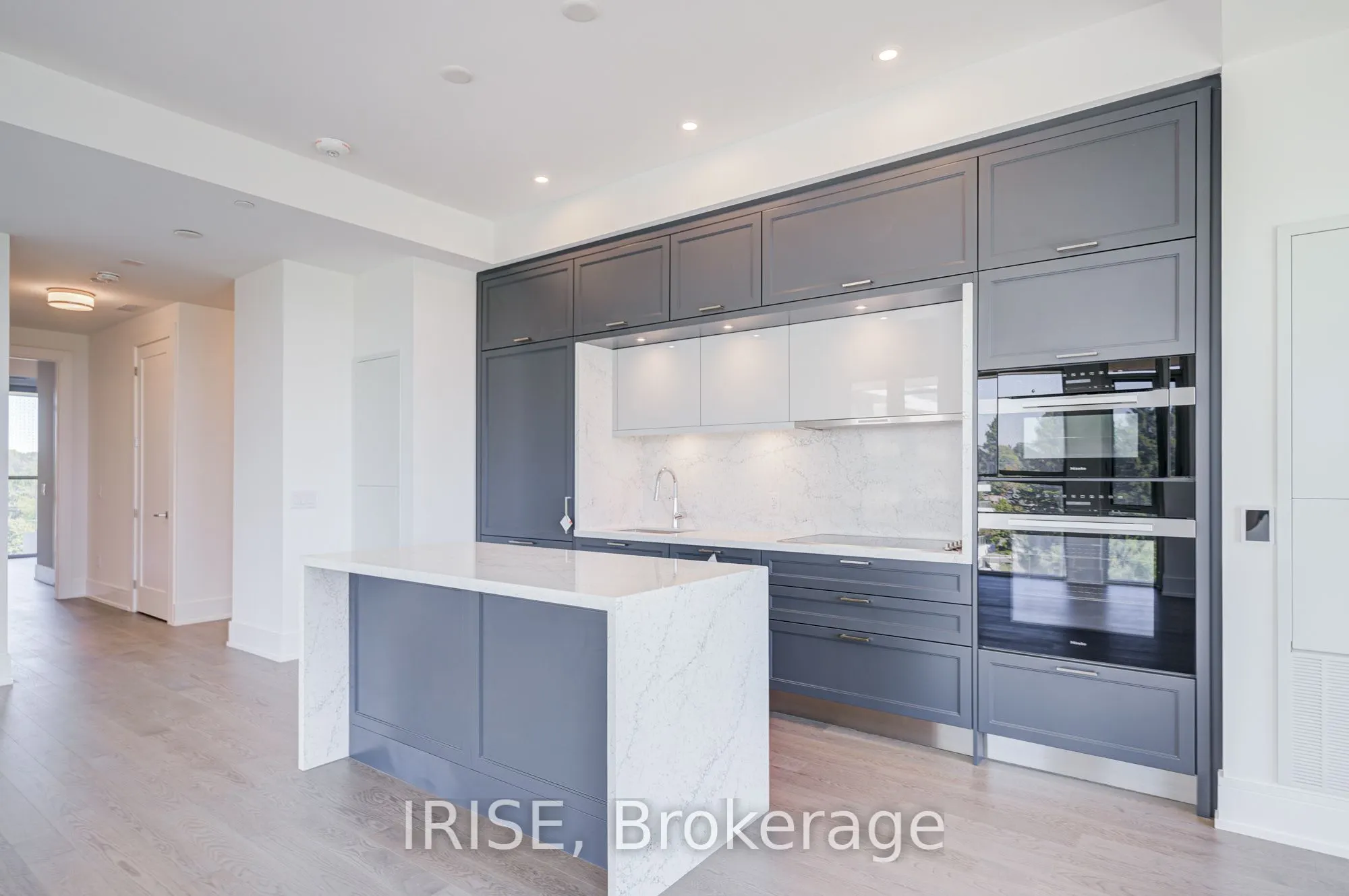 397 Royal Orchard Boulevard, #522