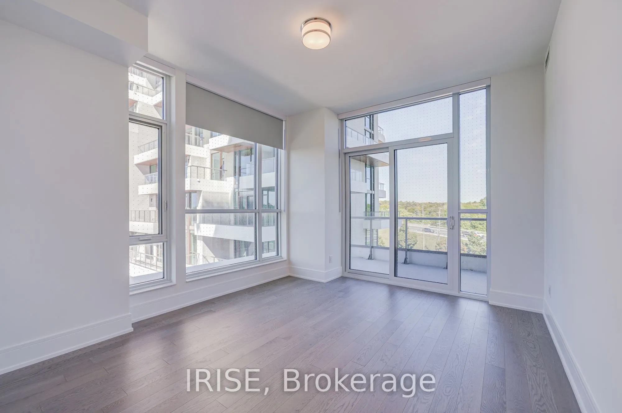 397 Royal Orchard Boulevard, #522