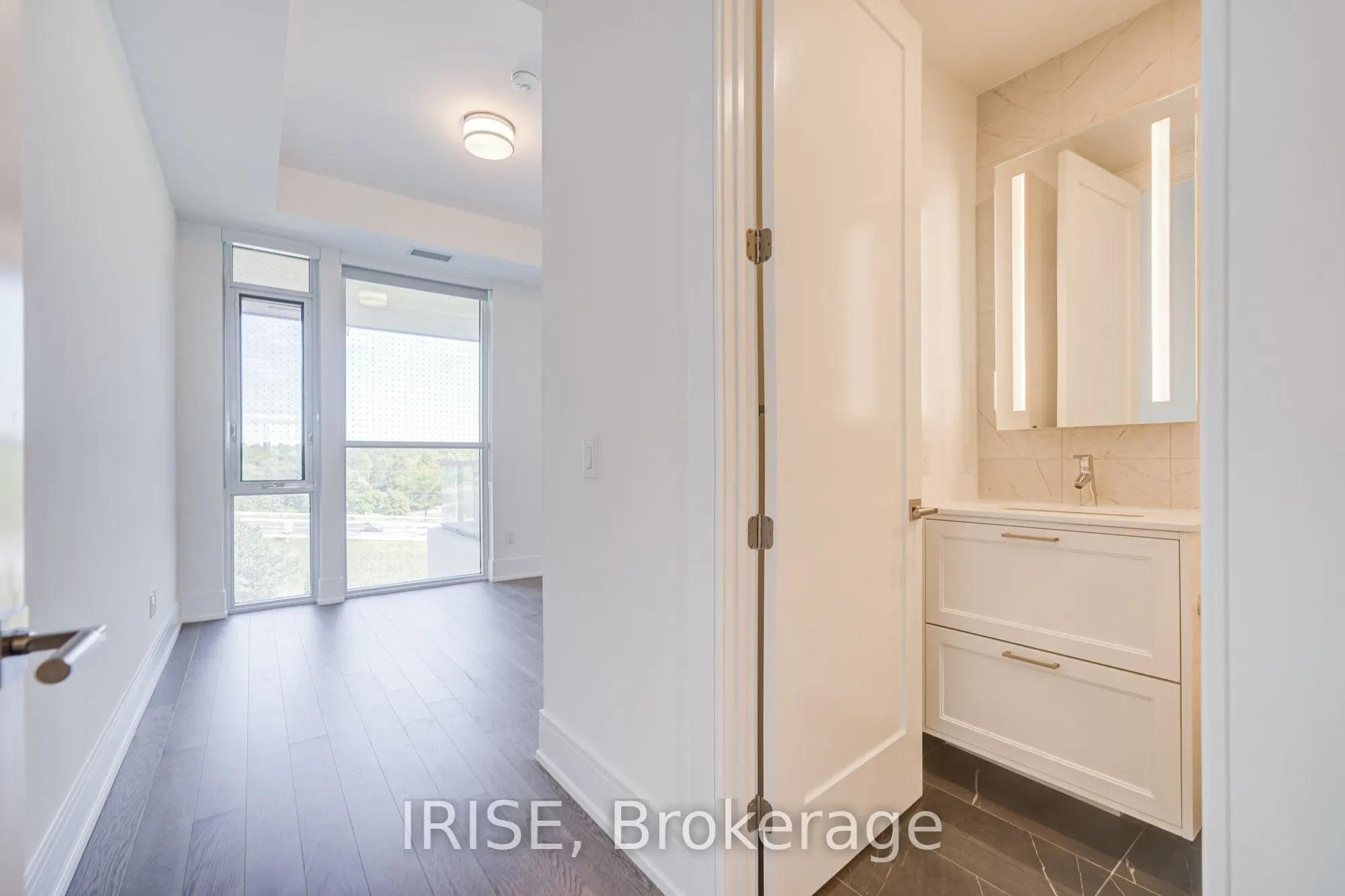 397 Royal Orchard Boulevard, #522