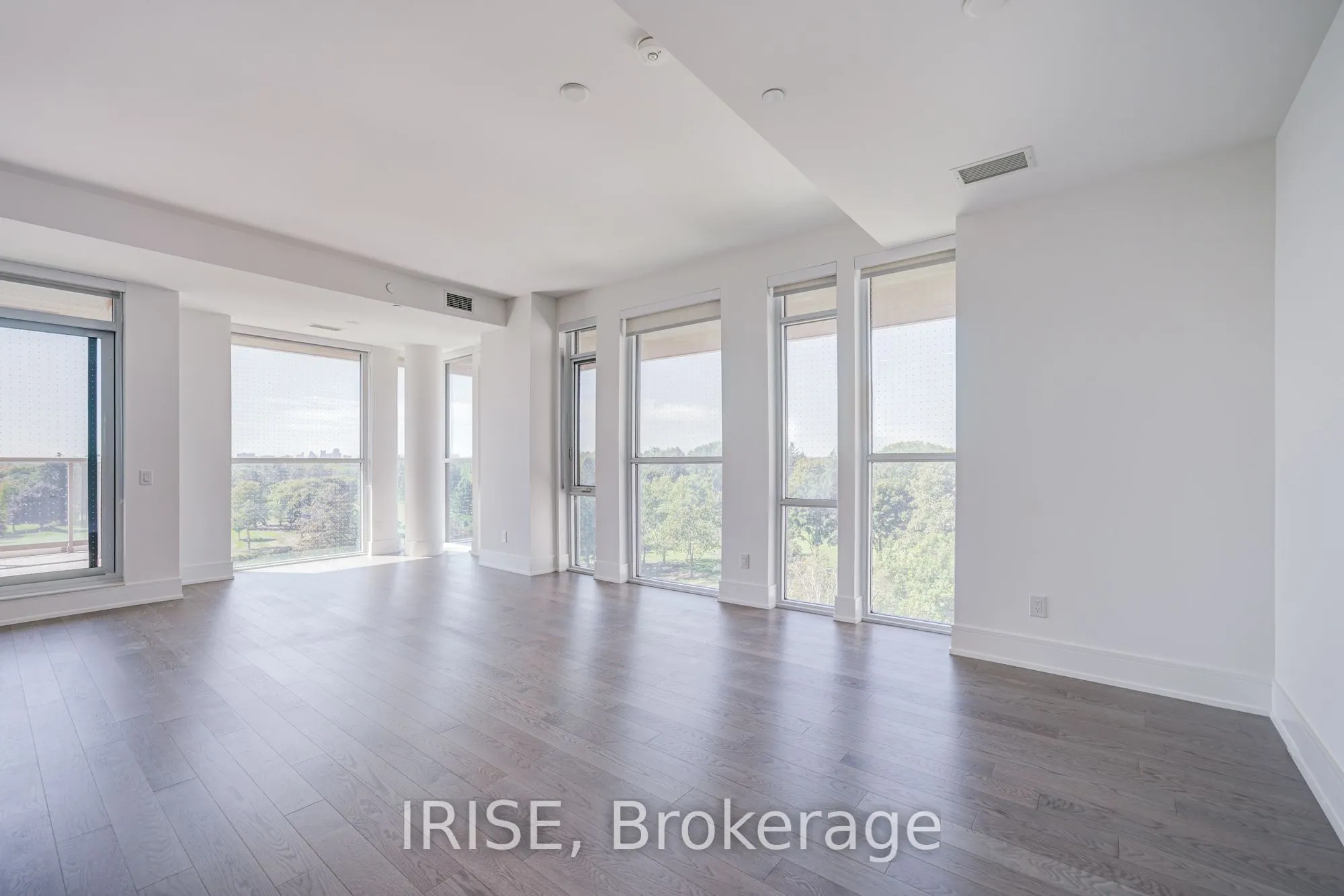 397 Royal Orchard Boulevard, #522