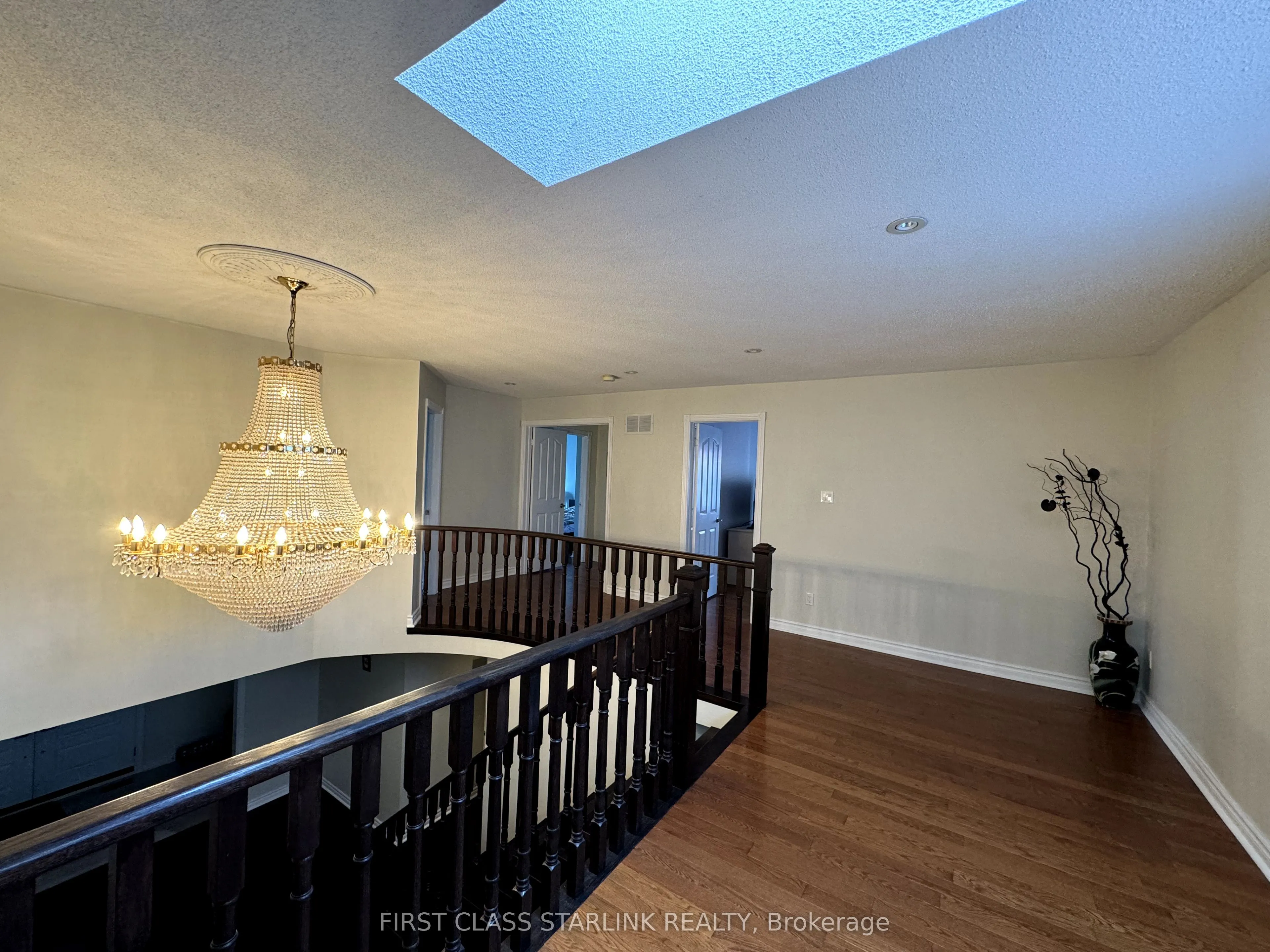 439 Weldrick Road E