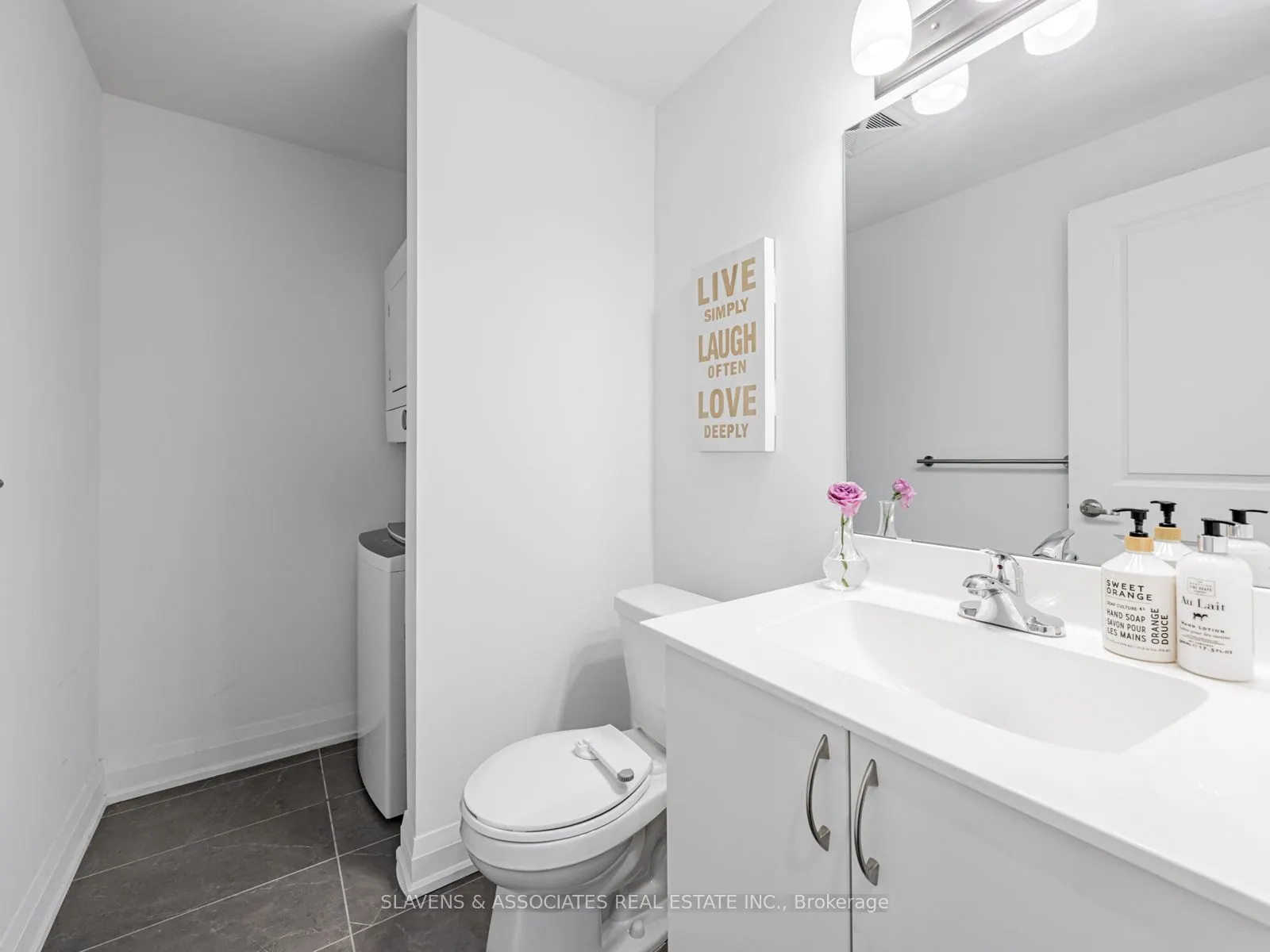 5289 Highway 7, #D1203