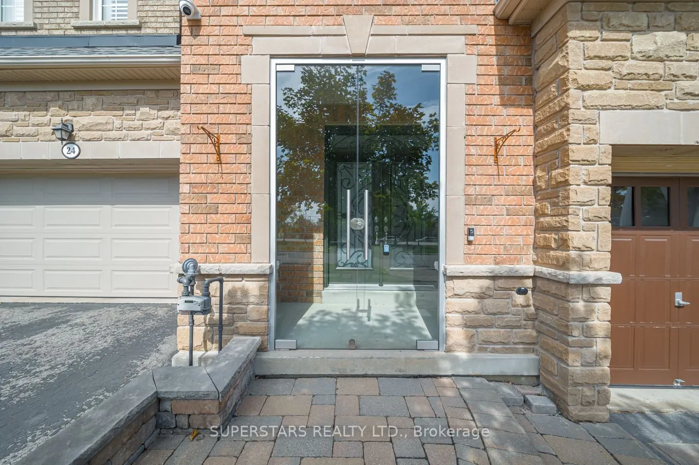 26 Windmill Court