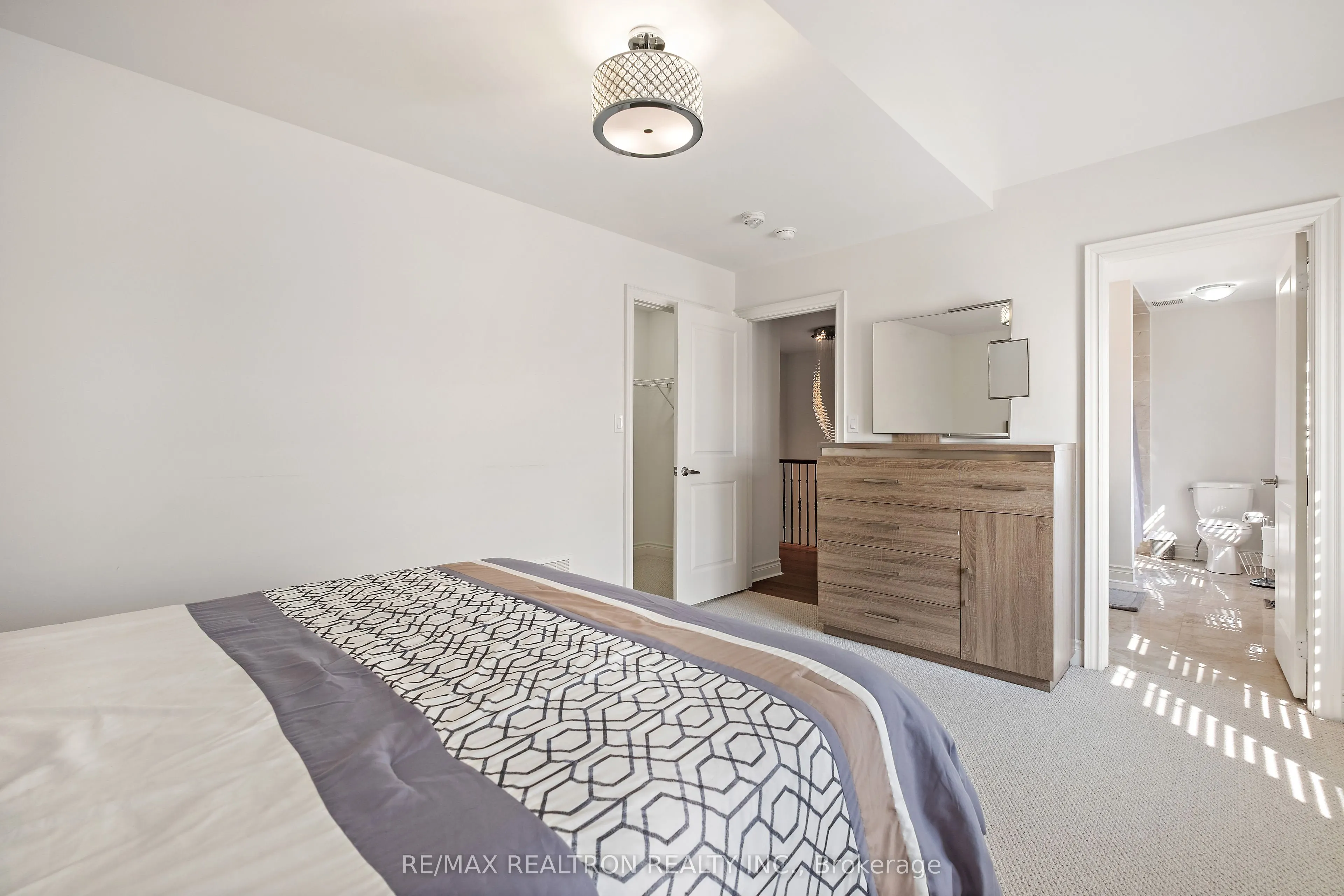 91 Cayton Crescent