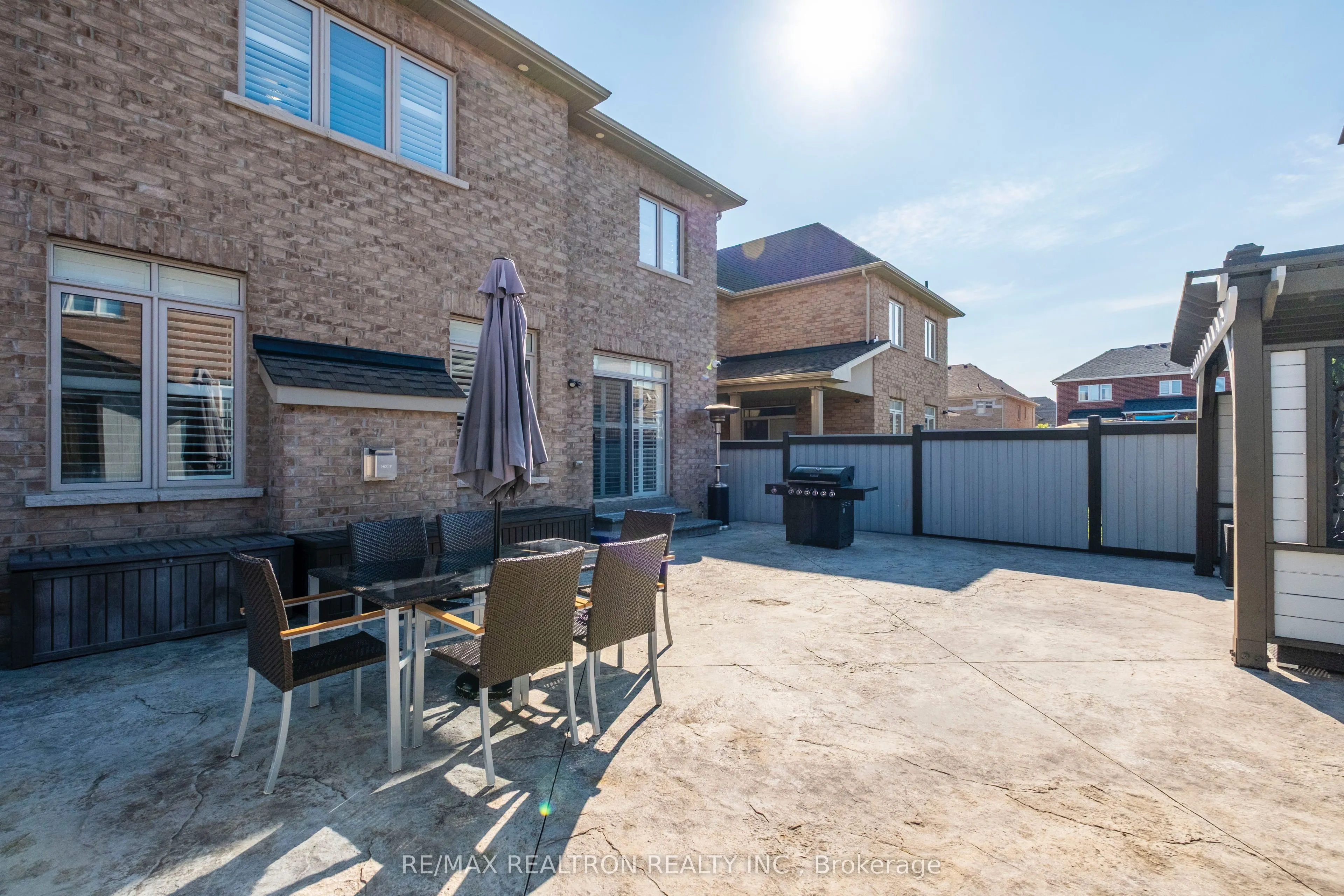 91 Cayton Crescent