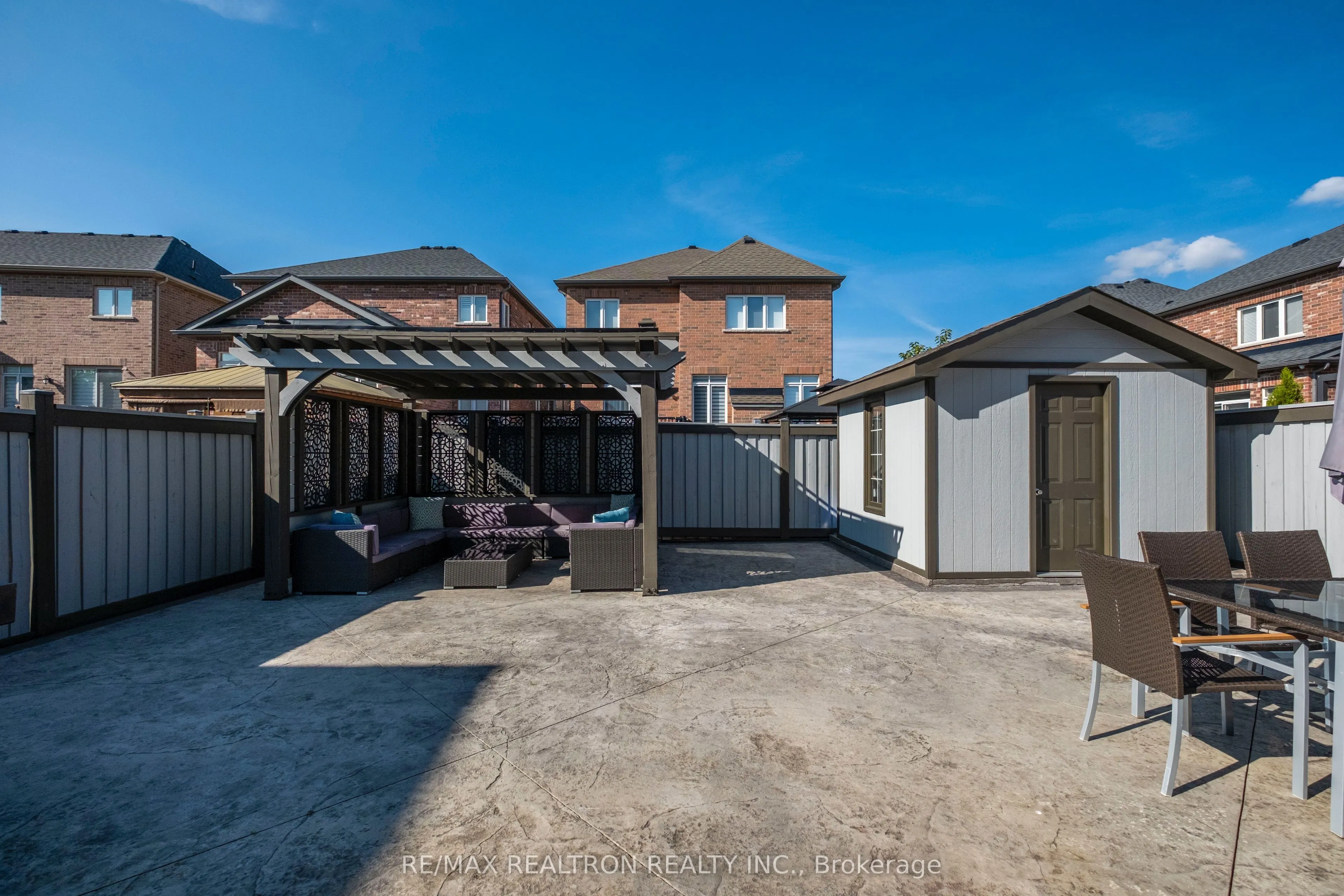 91 Cayton Crescent