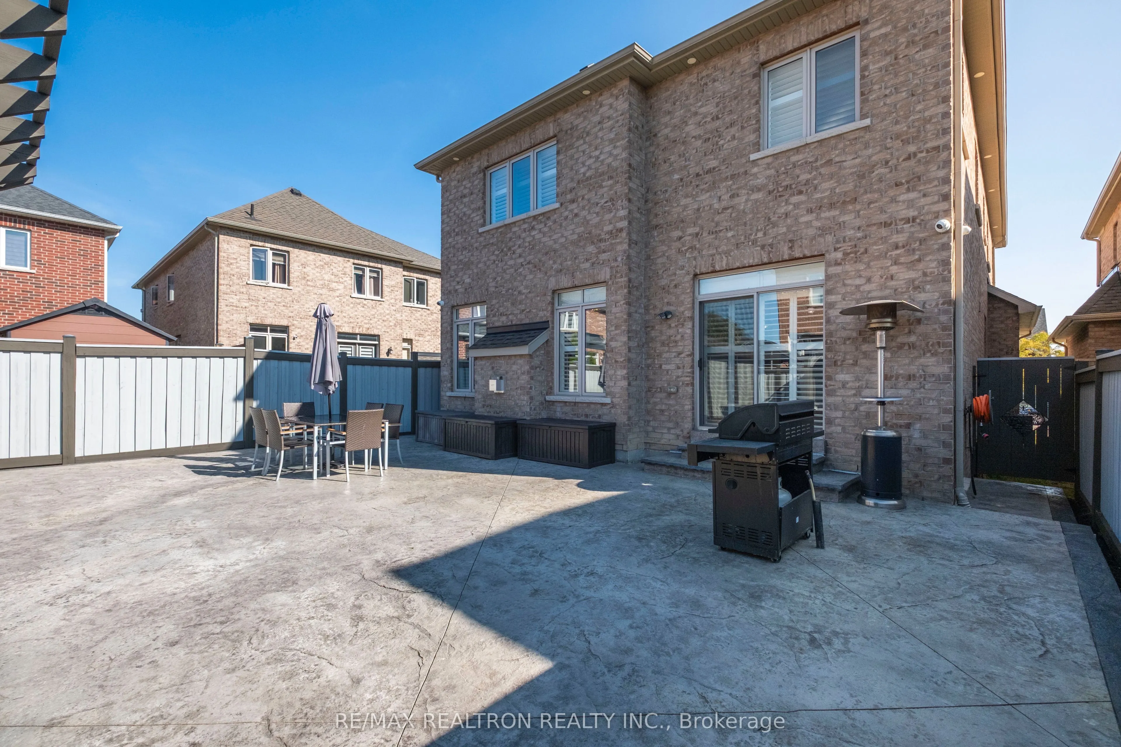 91 Cayton Crescent