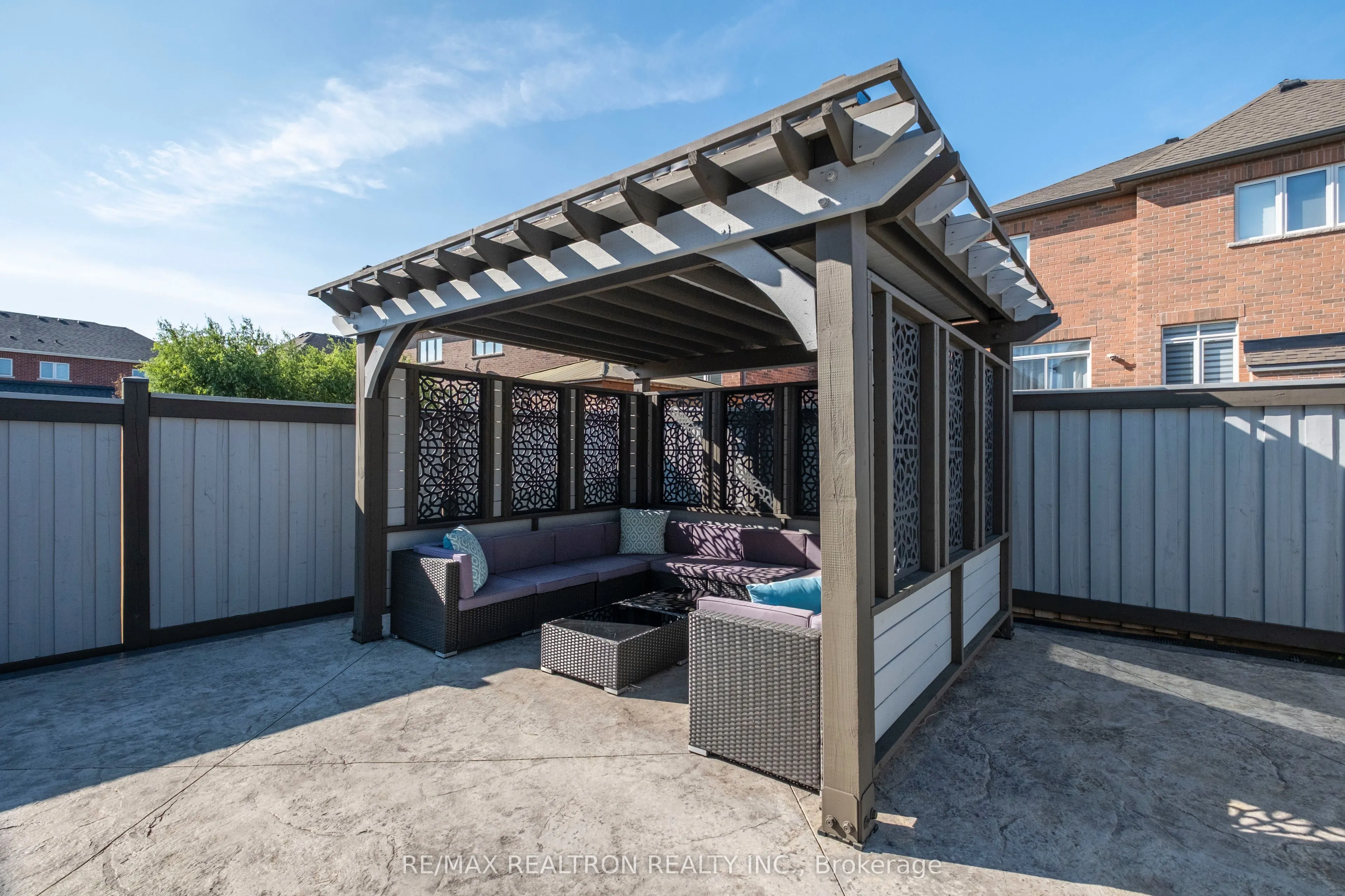 91 Cayton Crescent