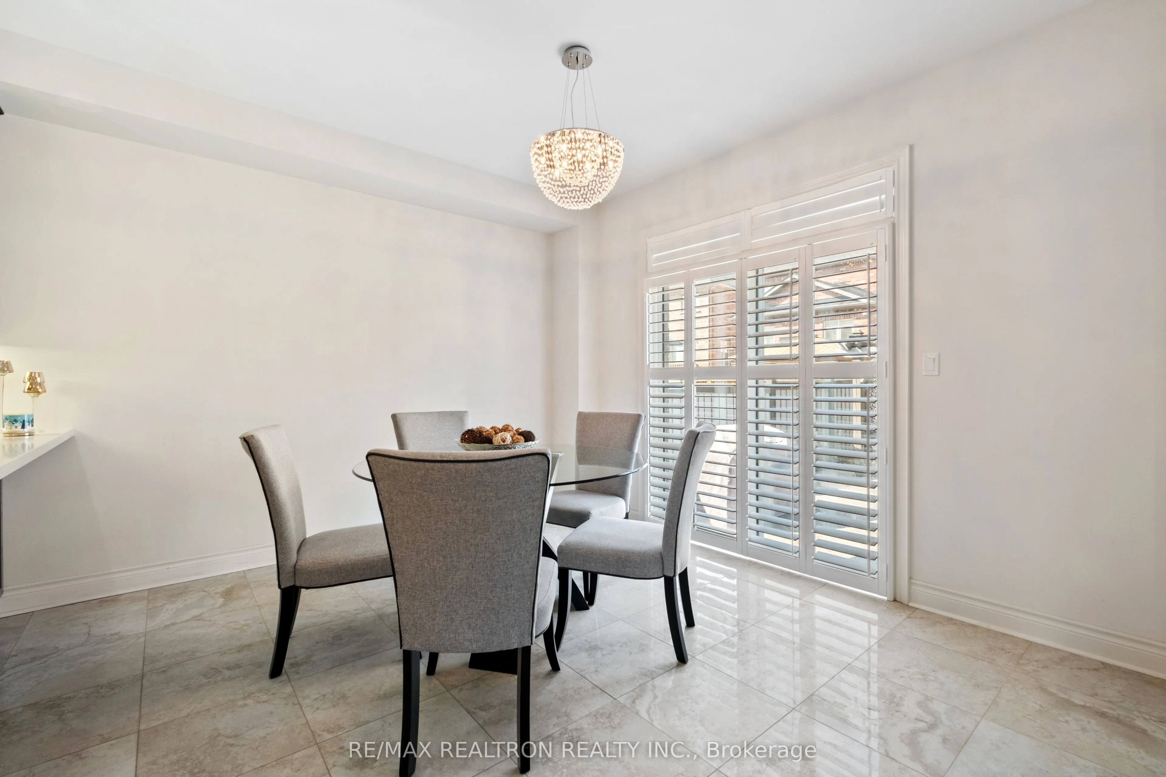 91 Cayton Crescent