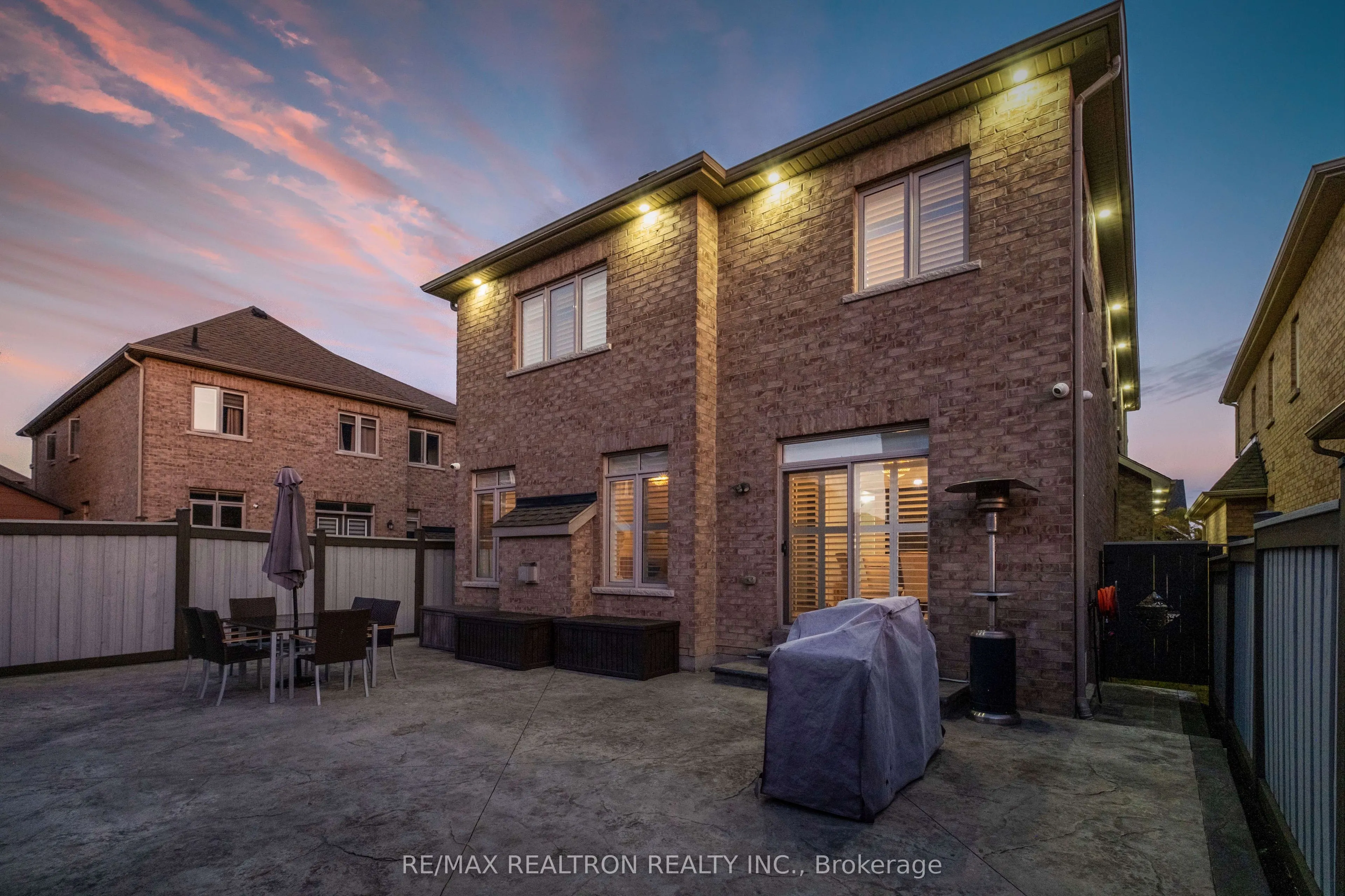 91 Cayton Crescent