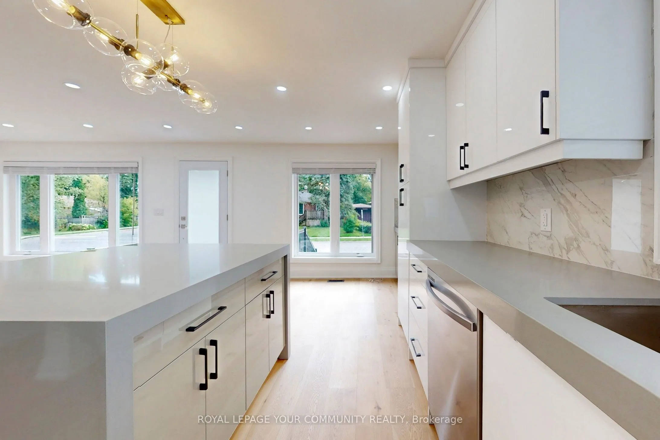 12 Kemano Road, #Main