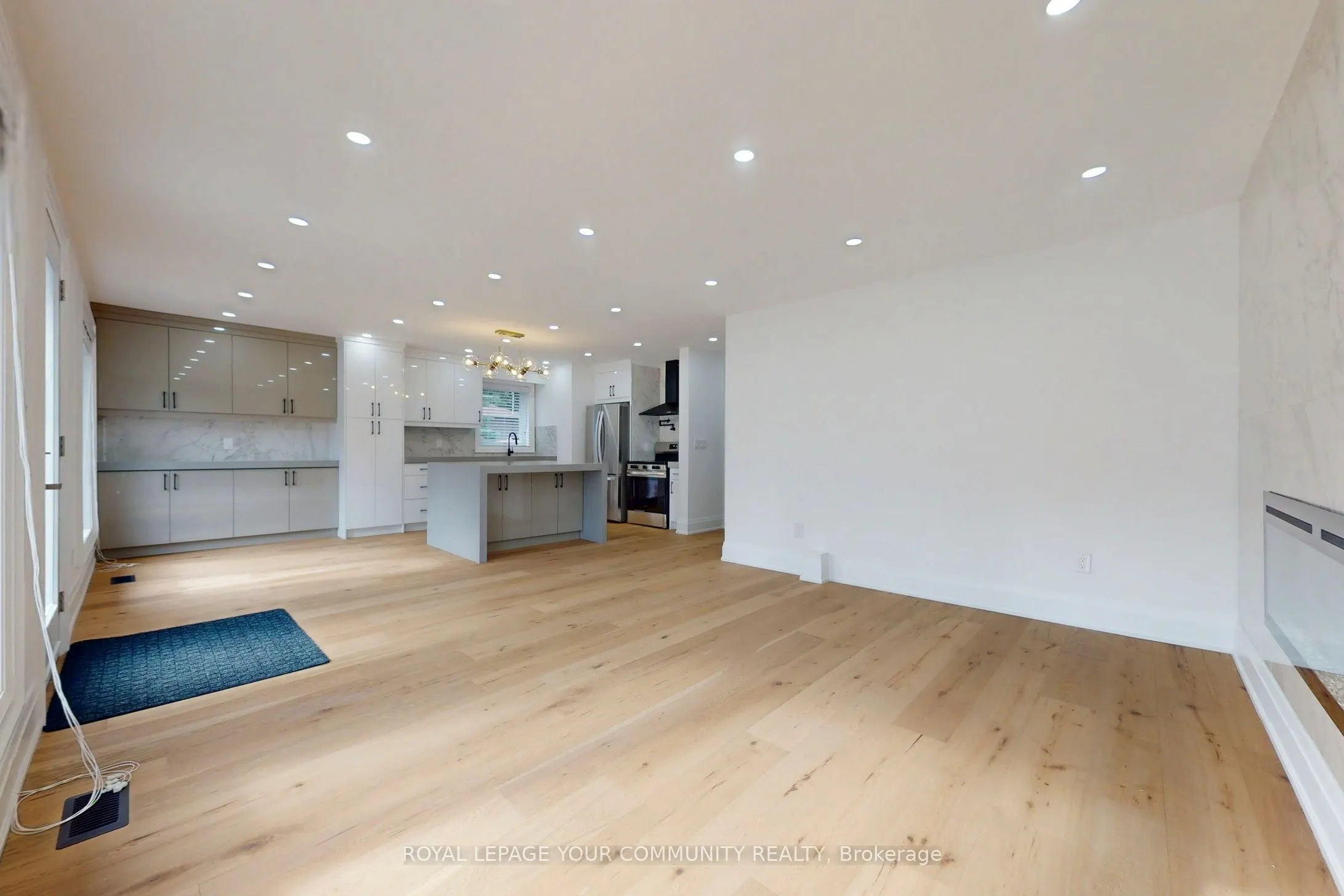12 Kemano Road, #Main