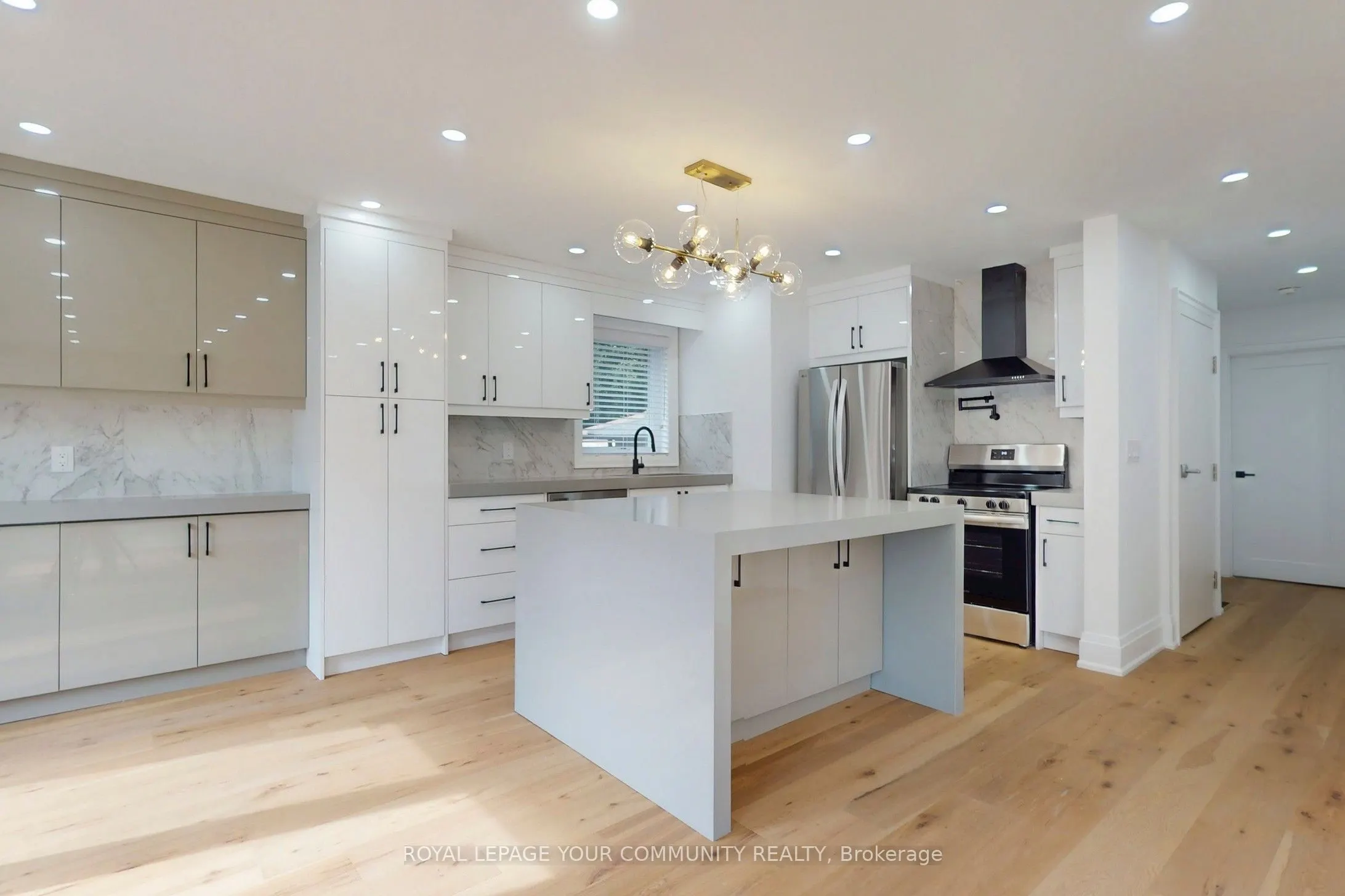 12 Kemano Road, #Main