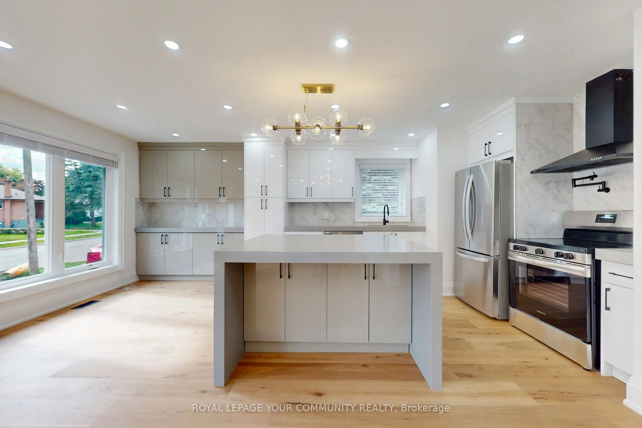 12 Kemano Road, #Main