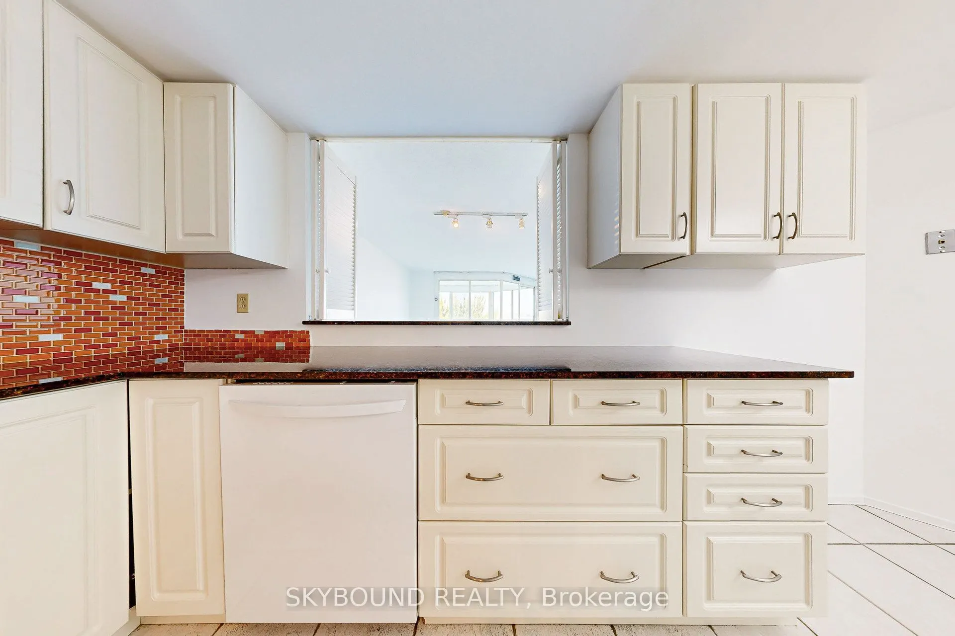 5 Weldrick Road W, #611