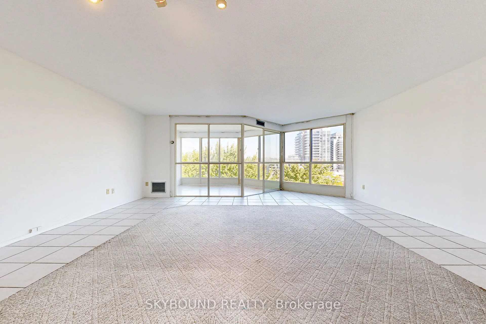 5 Weldrick Road W, #611