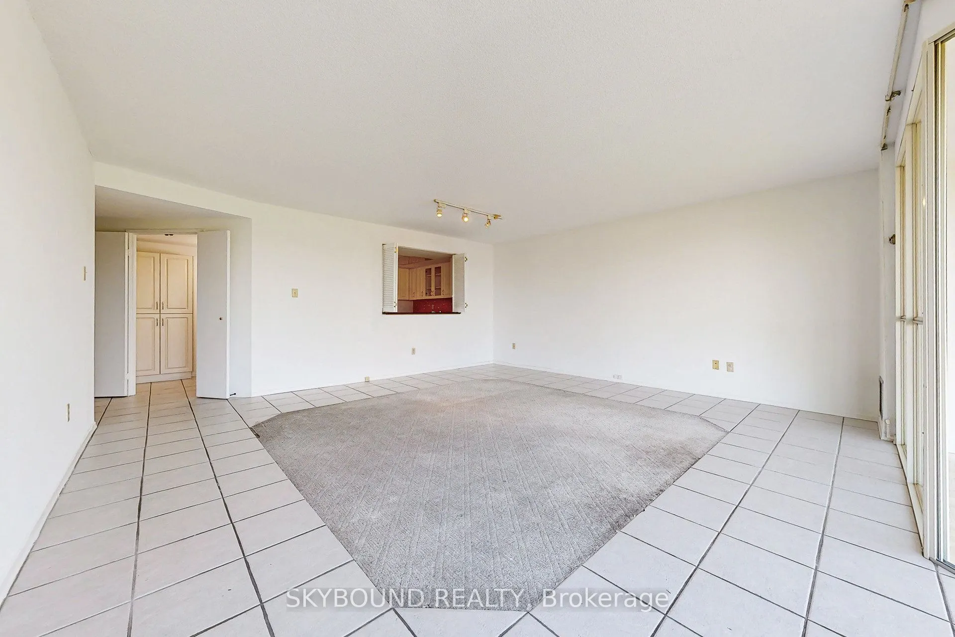 5 Weldrick Road W, #611