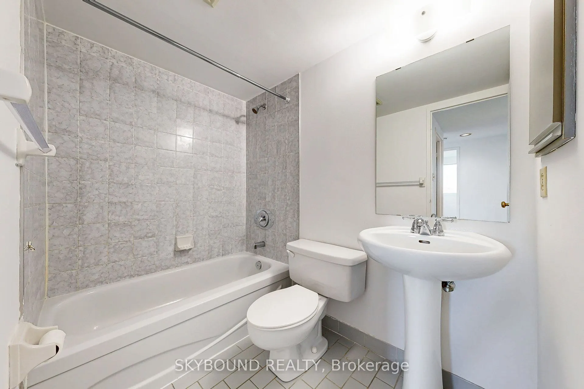 5 Weldrick Road W, #611