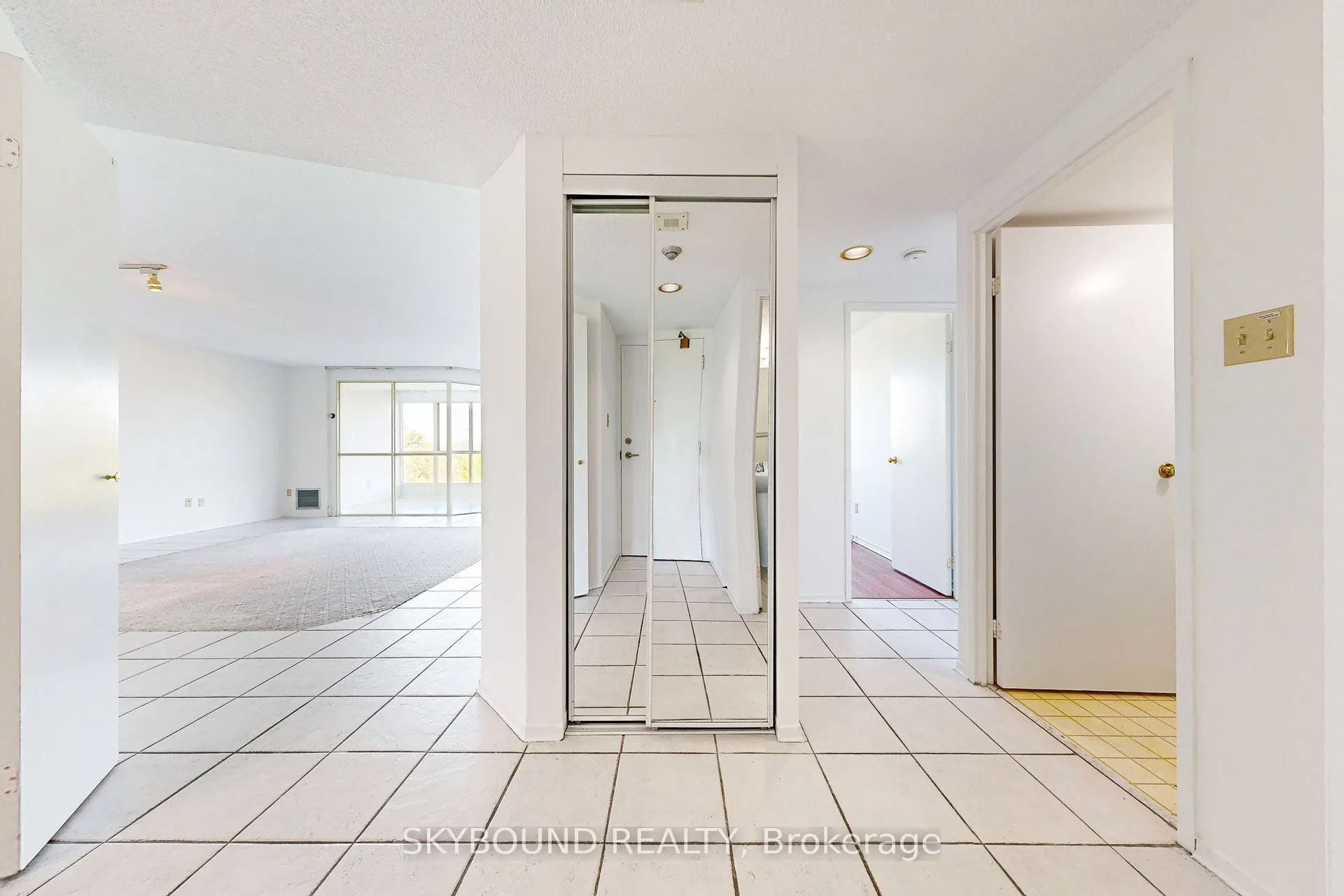 5 Weldrick Road W, #611