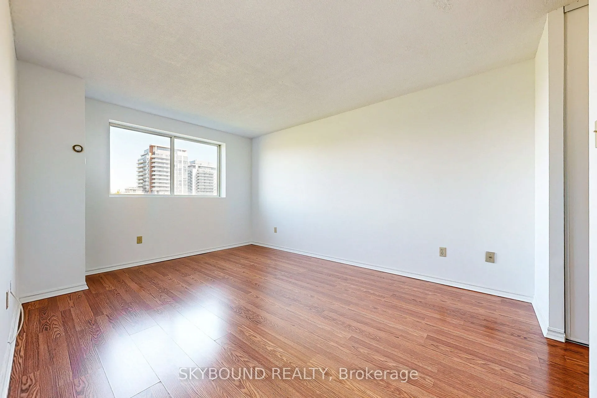 5 Weldrick Road W, #611