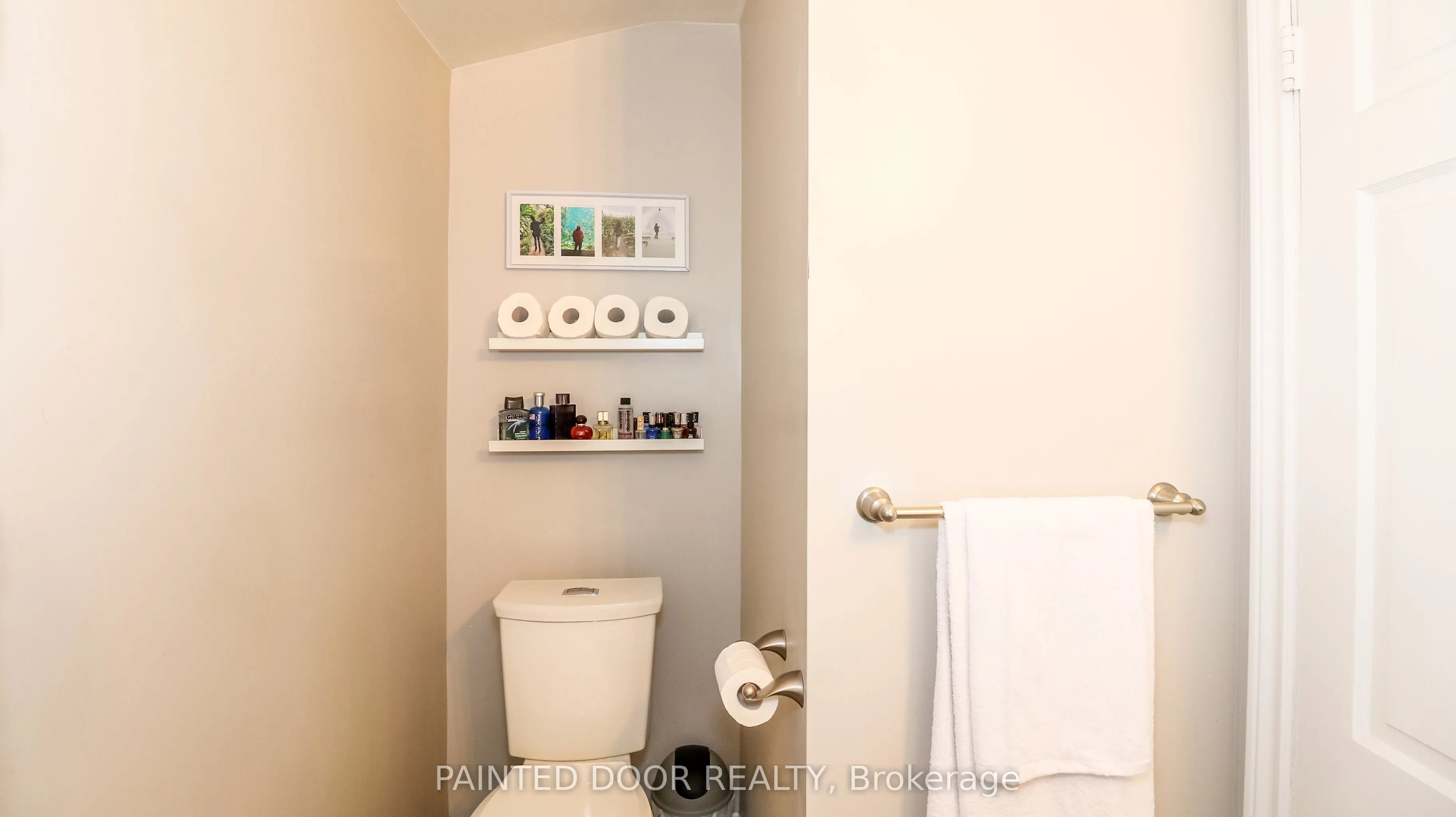 156 Nelson Street W