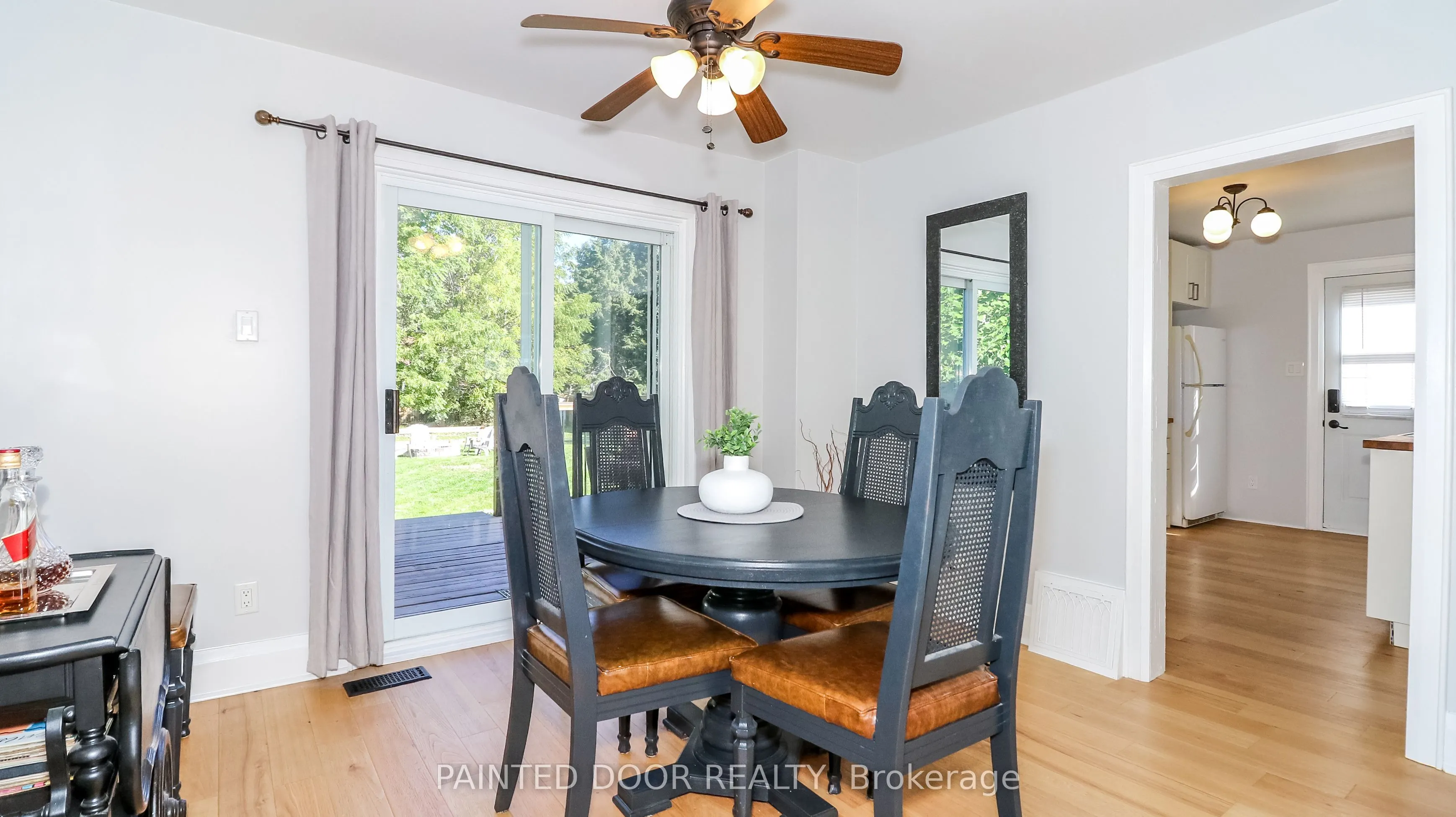 156 Nelson Street W
