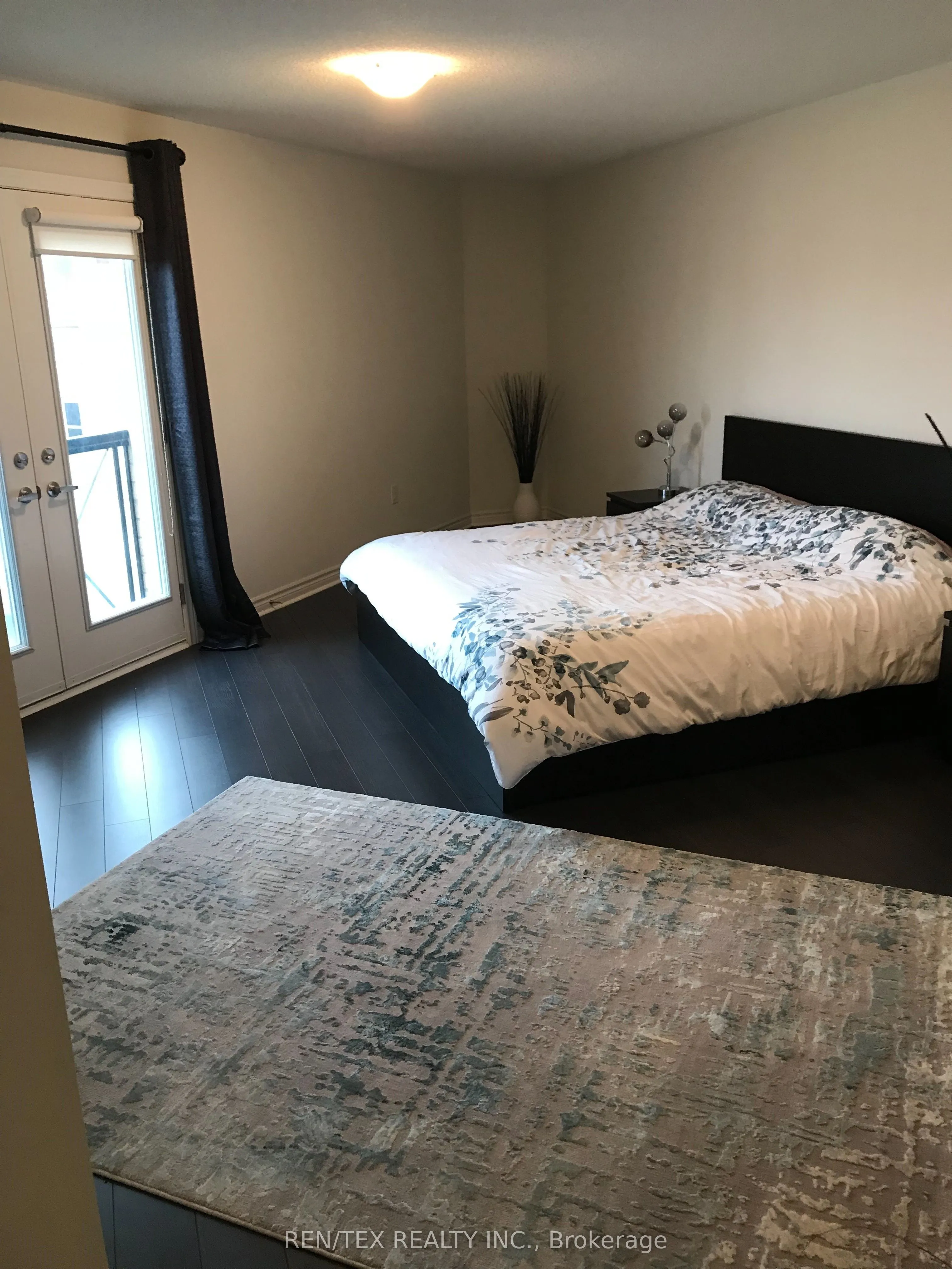 3905 Major Mackenzie Drive W, #218