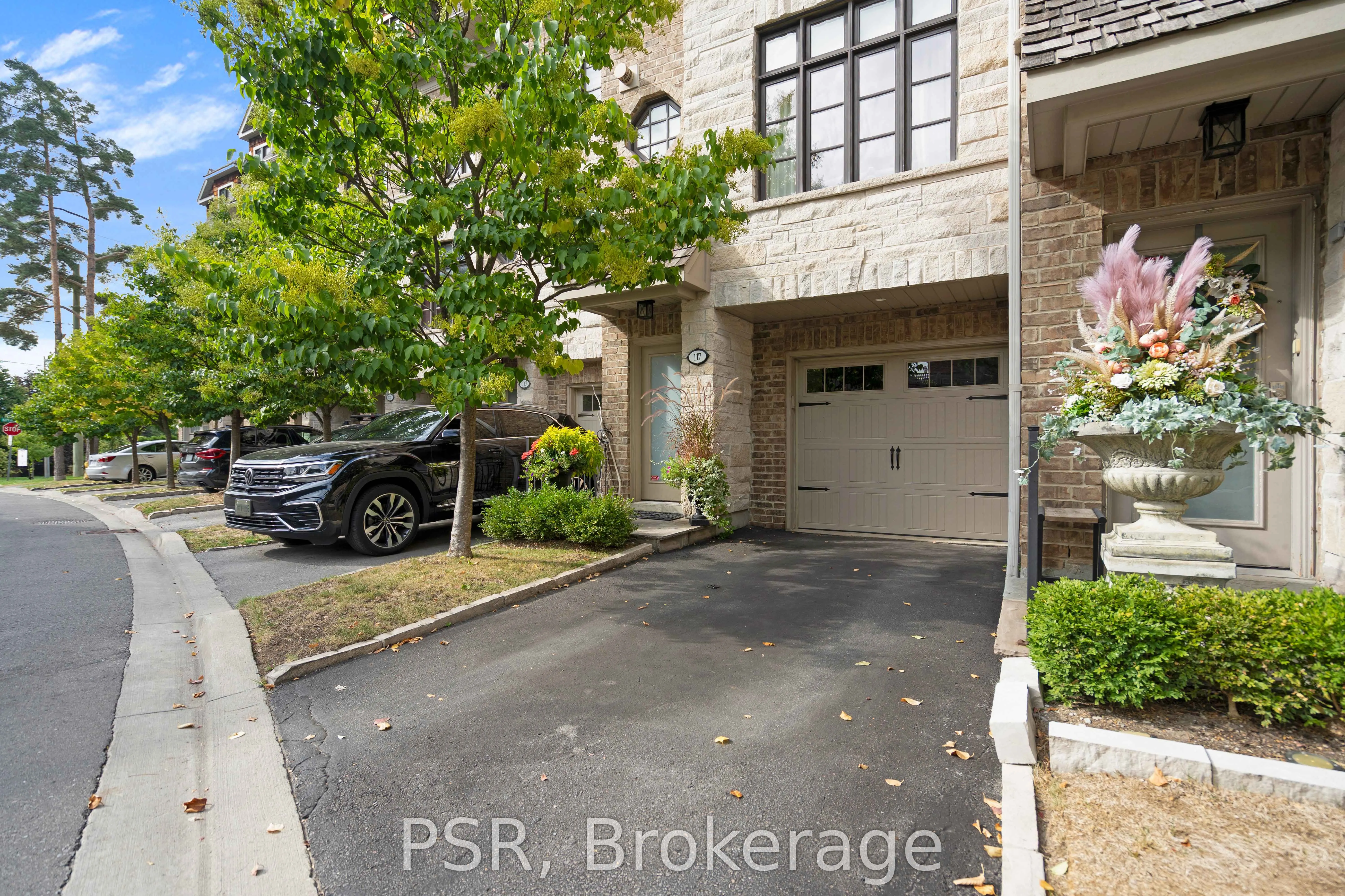 117 Powseland Crescent, #50